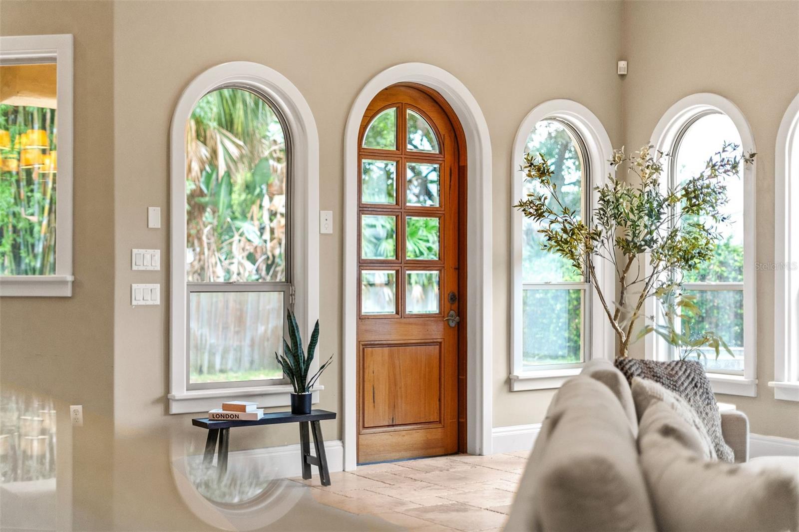 O6426052 Property Photo 24