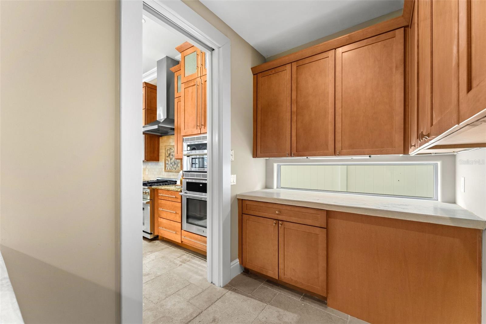 O6426052 Property Photo 28