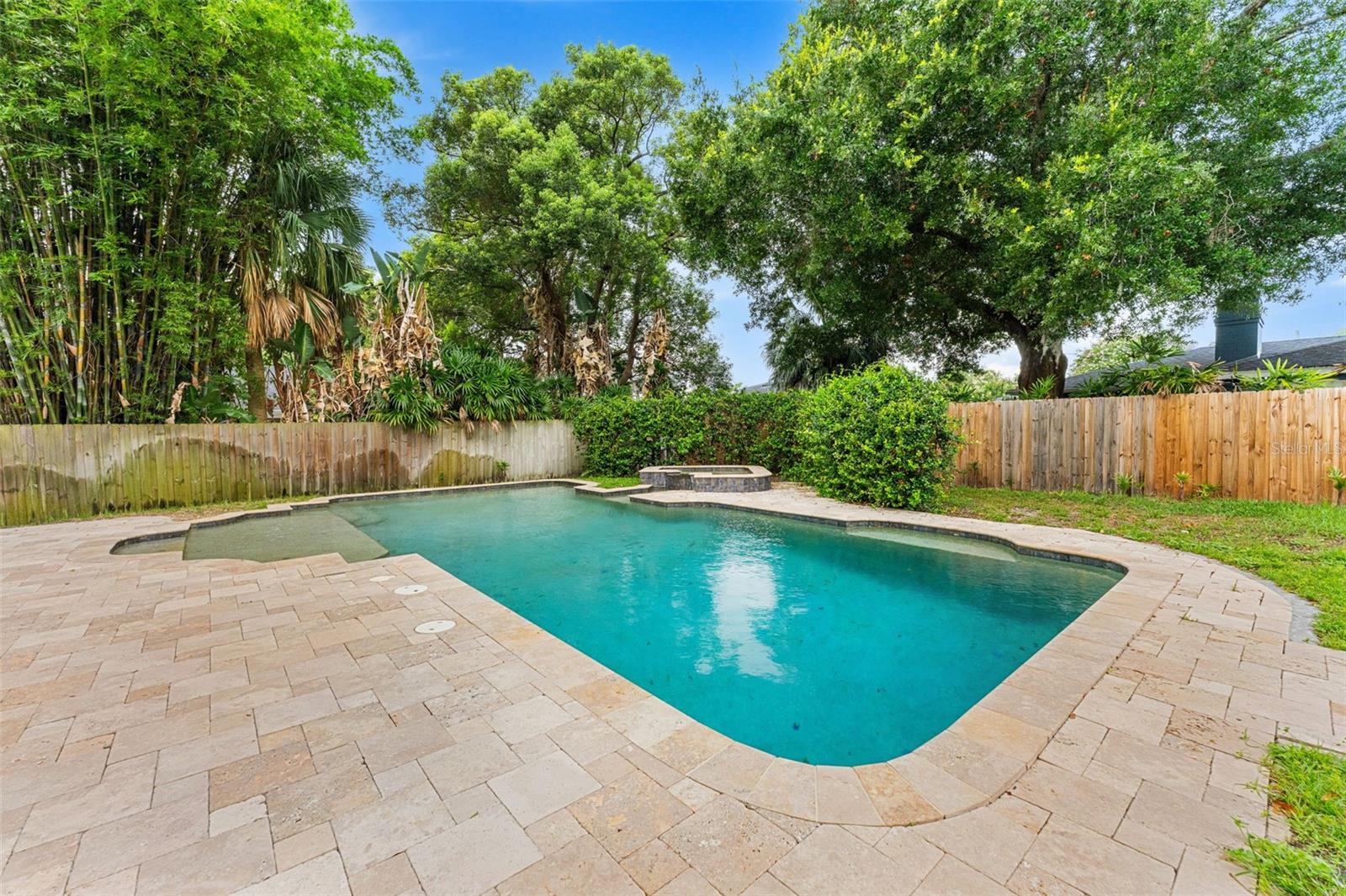 O6426052 Property Photo 65