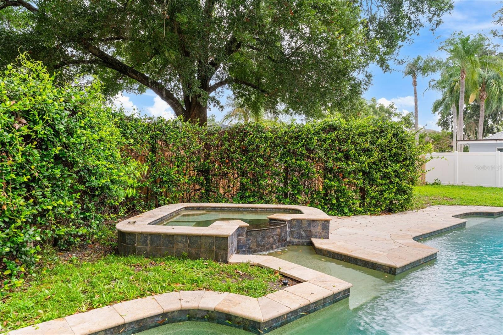 O6426052 Property Photo 67
