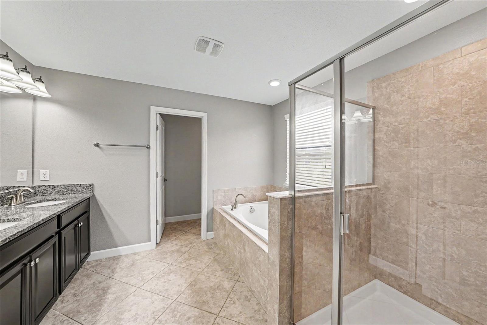28500 Pleasant Bay Loop Property Photo 12