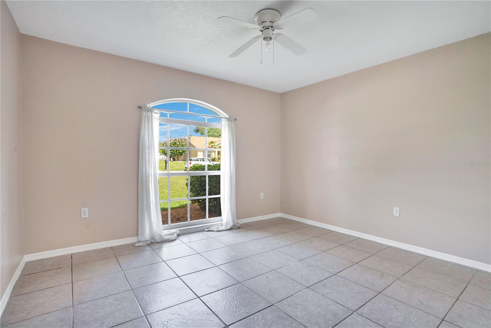 667 Jessanda Cir Property Photo 12