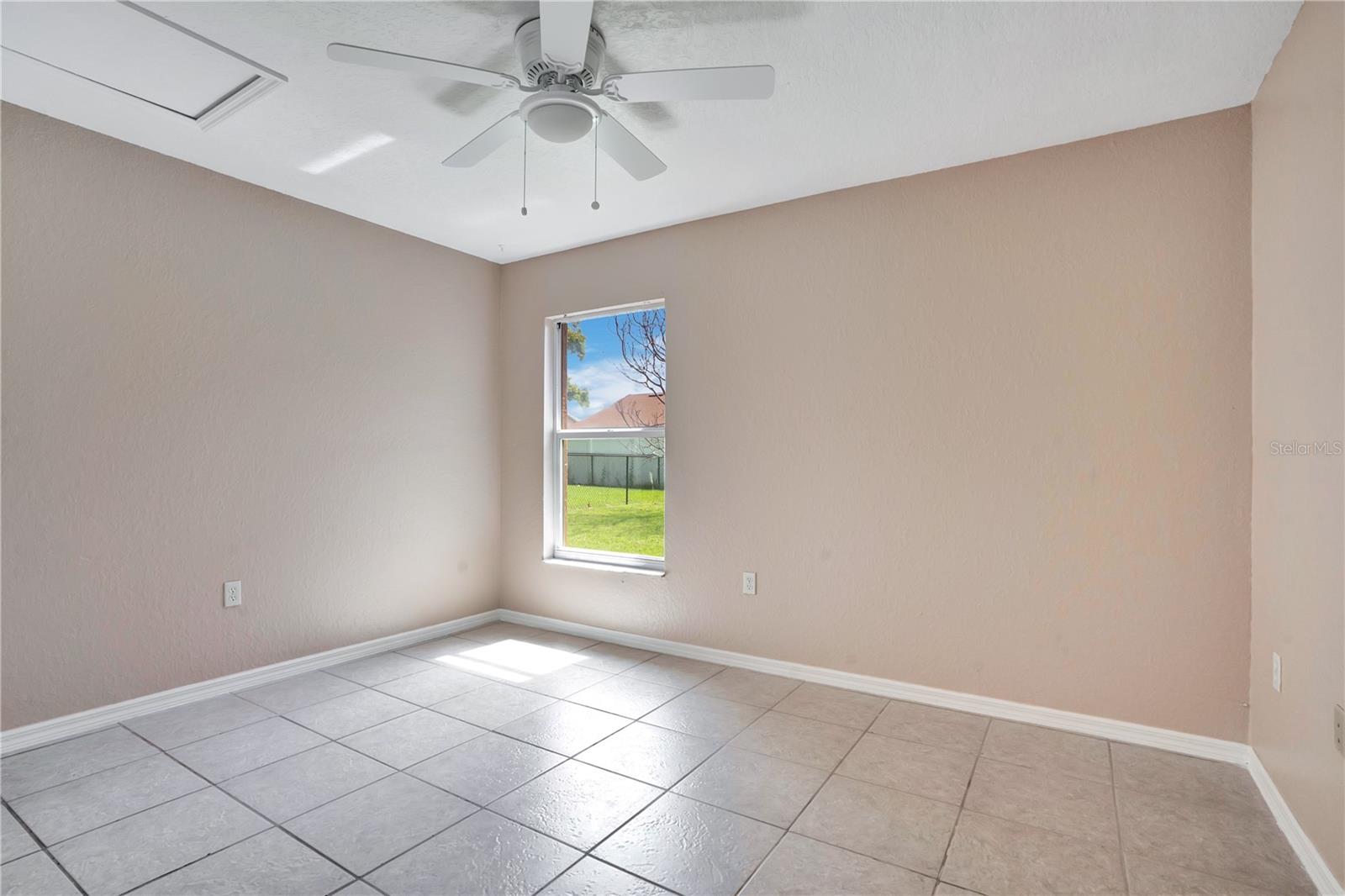 667 Jessanda Cir Property Photo 14