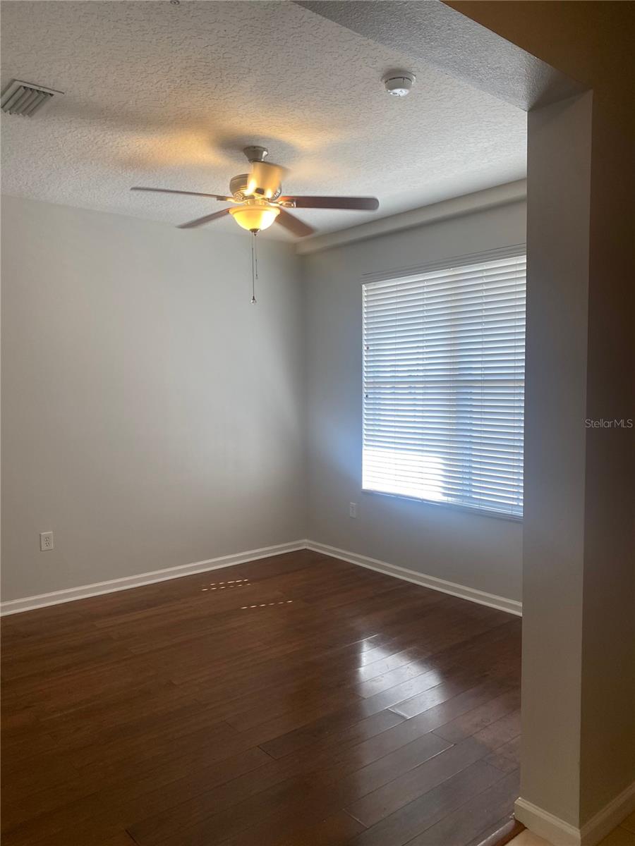 987 Fern Ave #202 Property Photo 15
