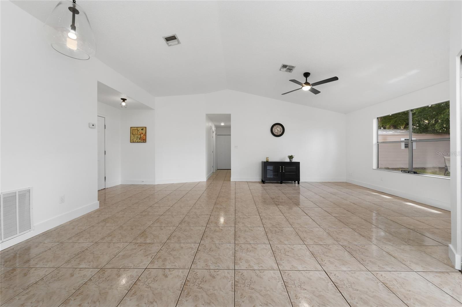 401 Hager Dr Property Photo 29