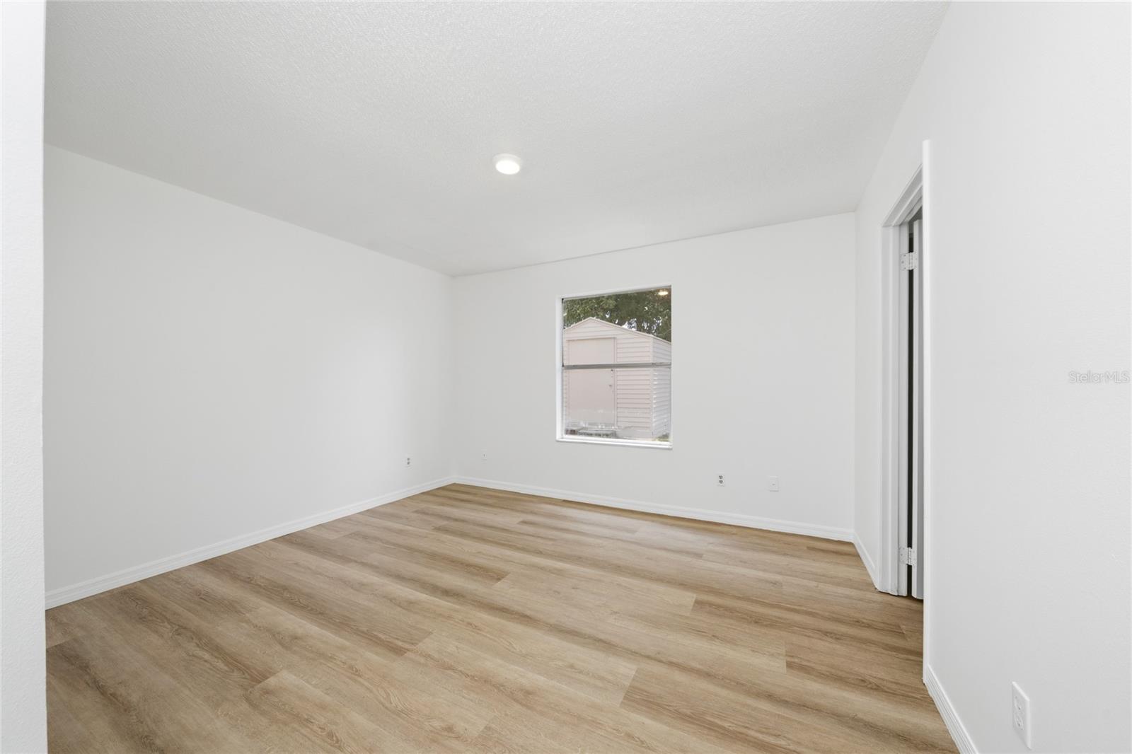 401 Hager Dr Property Photo 34