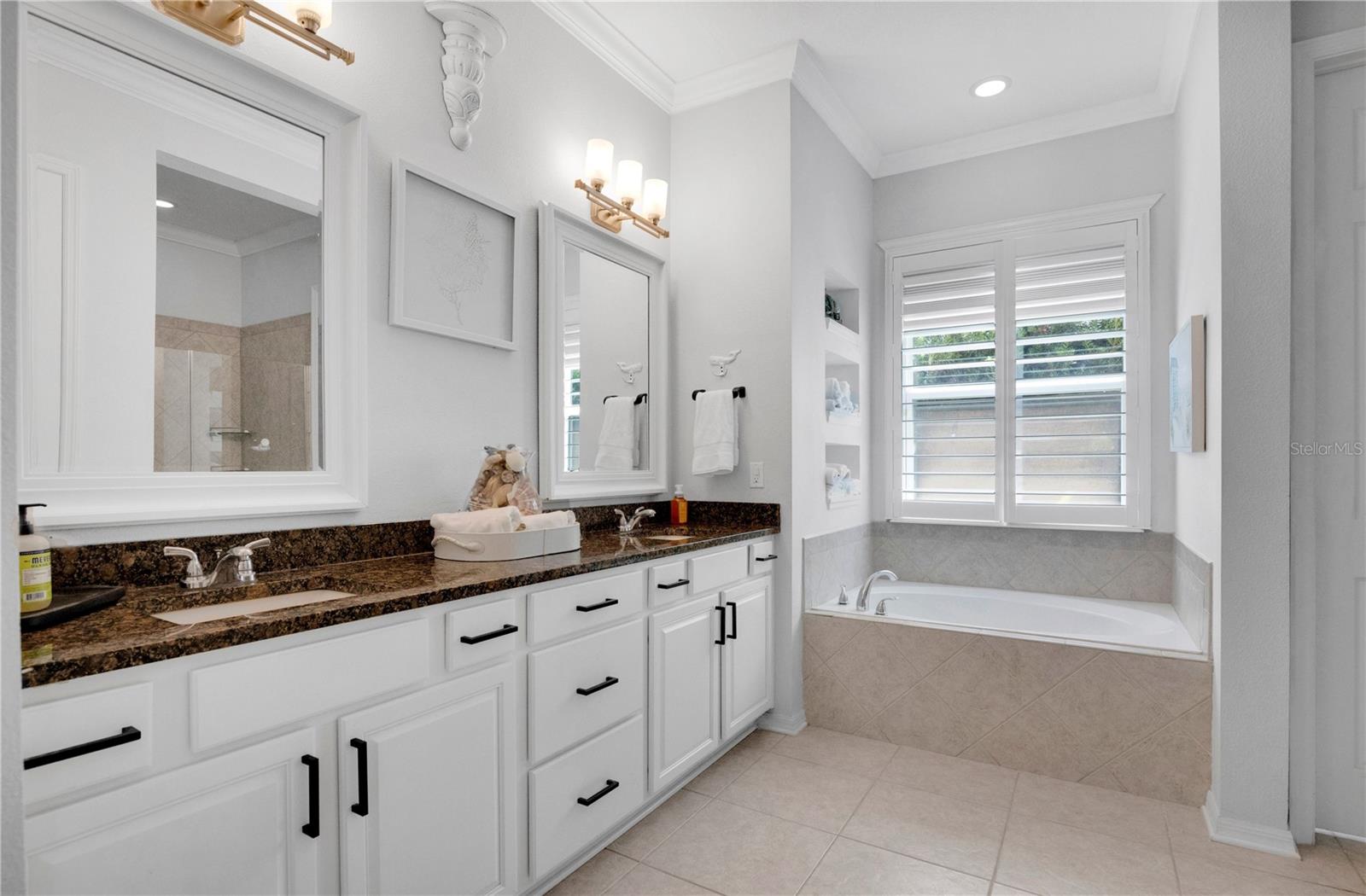 1744 Bella Lago Dr Property Photo 16