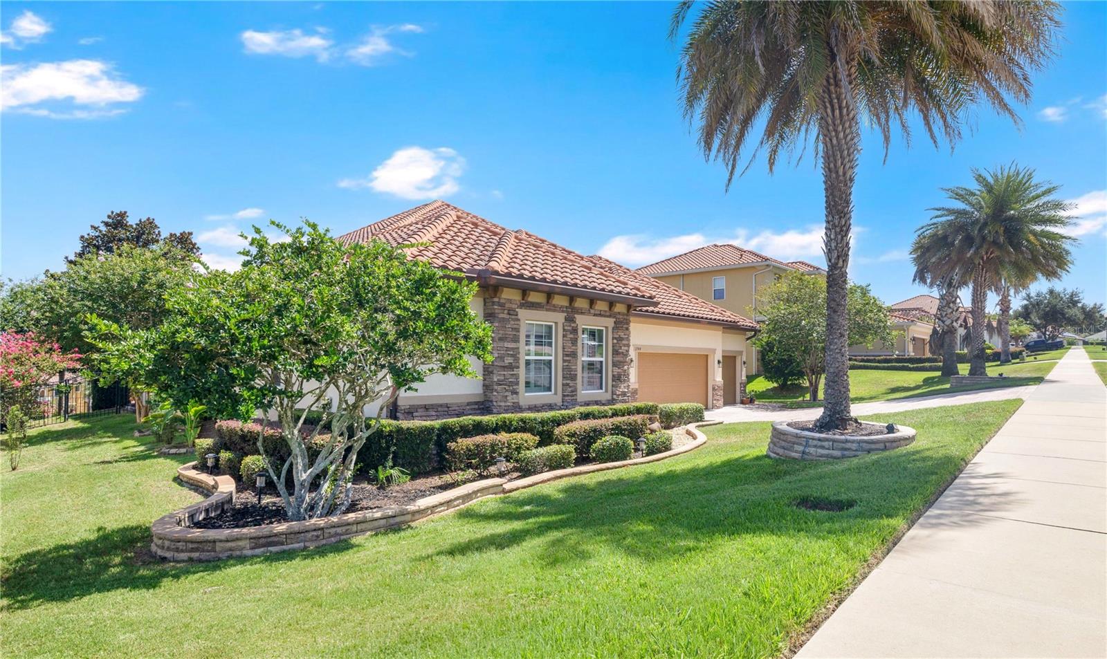 1744 Bella Lago Dr Property Photo 39