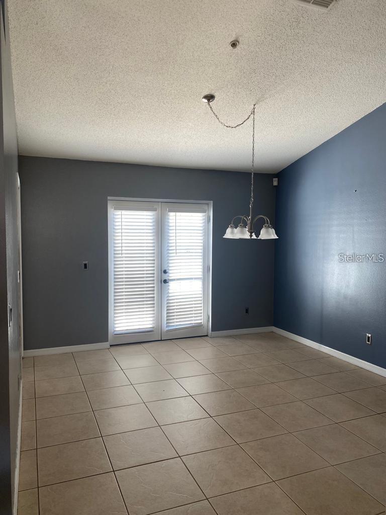 9655 Hollyhill Dr Property Photo 8
