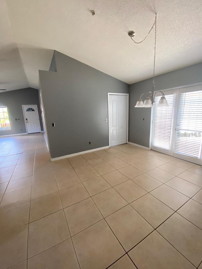 9655 Hollyhill Dr Property Photo 11