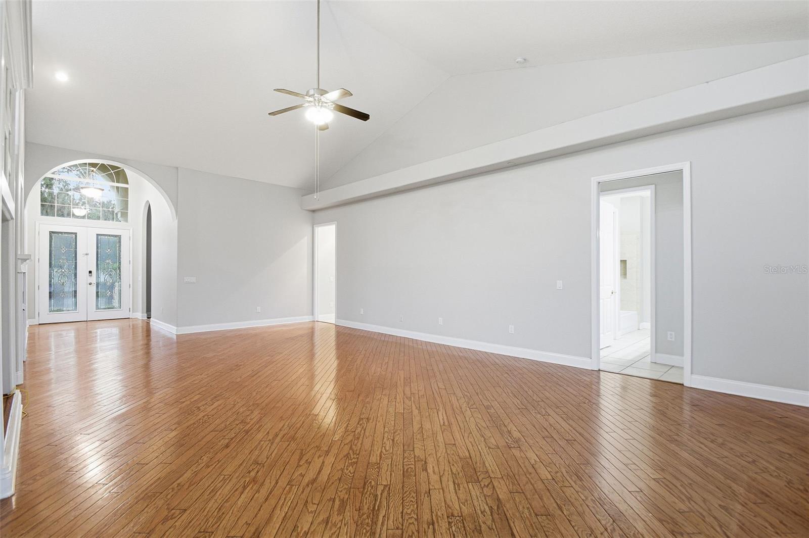 9009 Riverview Dr Property Photo 10