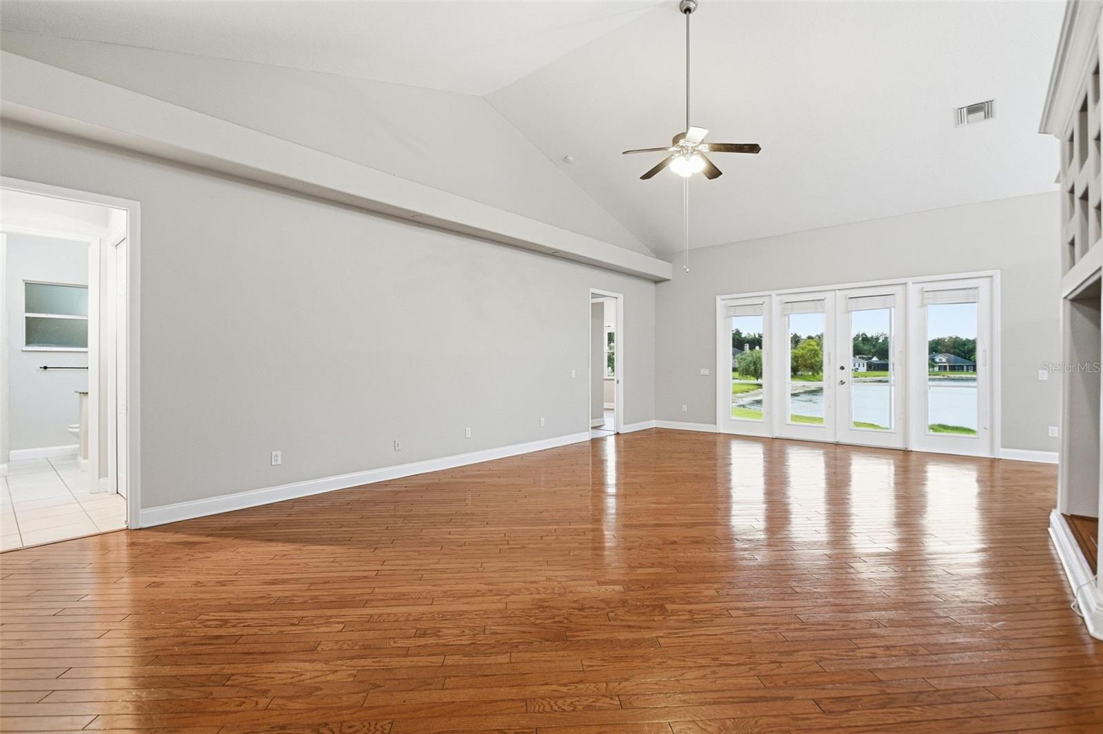 9009 Riverview Dr Property Photo 11