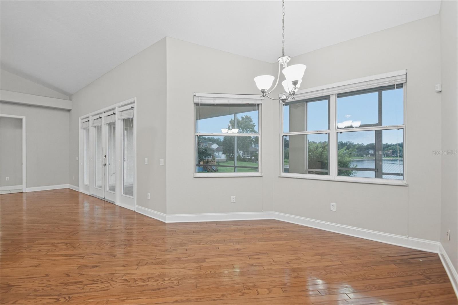 9009 Riverview Dr Property Photo 15