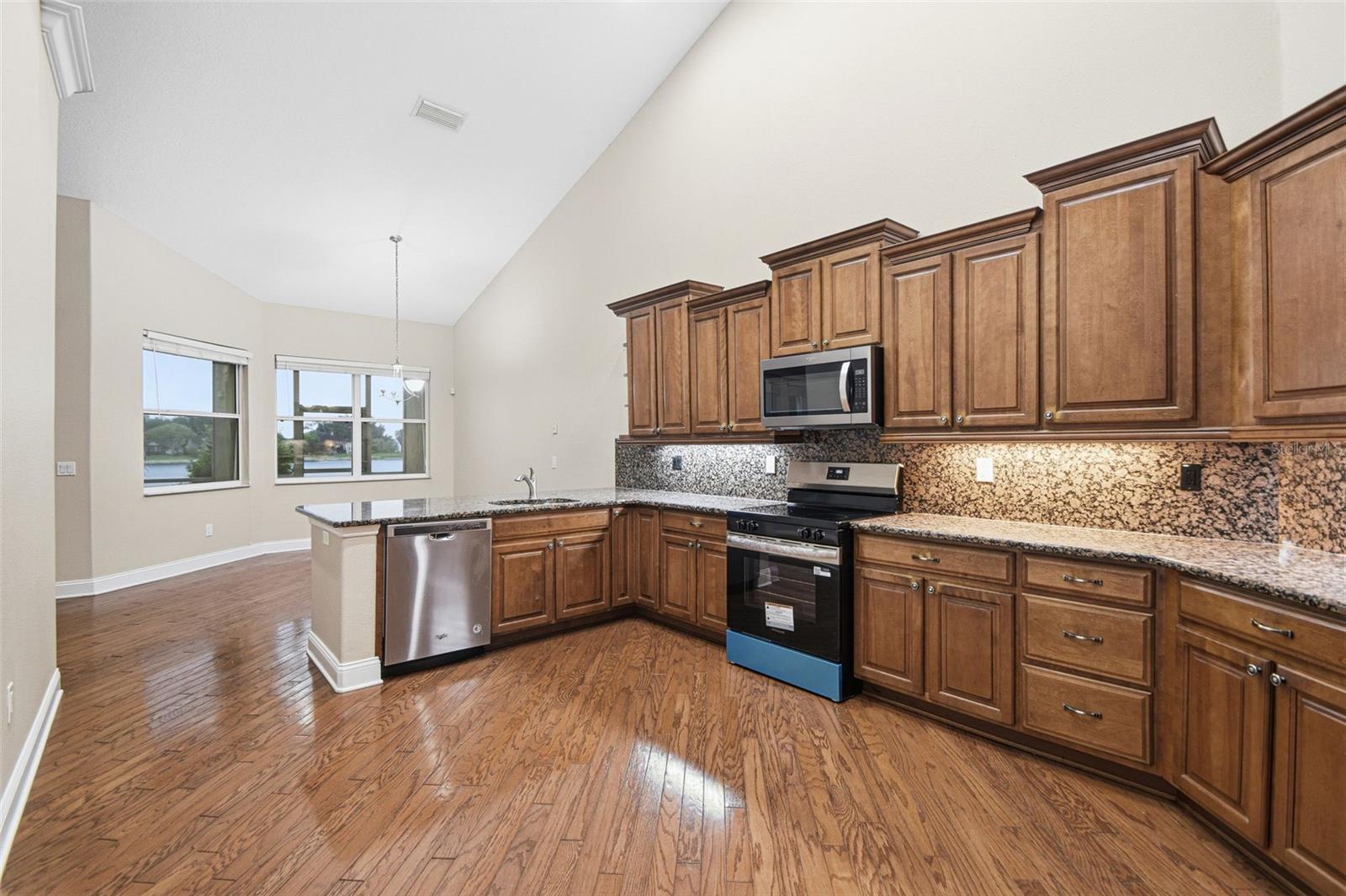 9009 Riverview Dr Property Photo 23