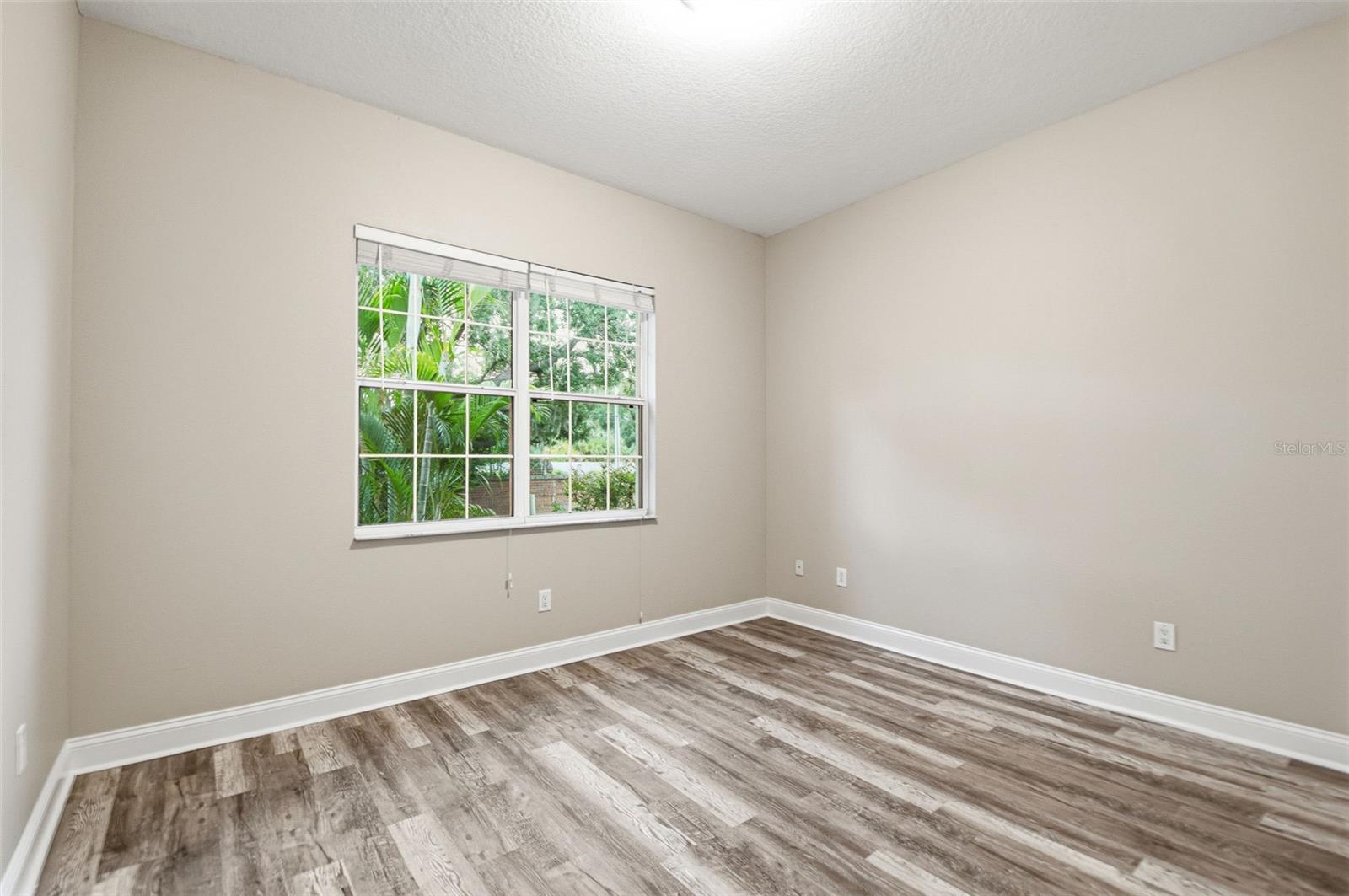 9009 Riverview Dr Property Photo 27