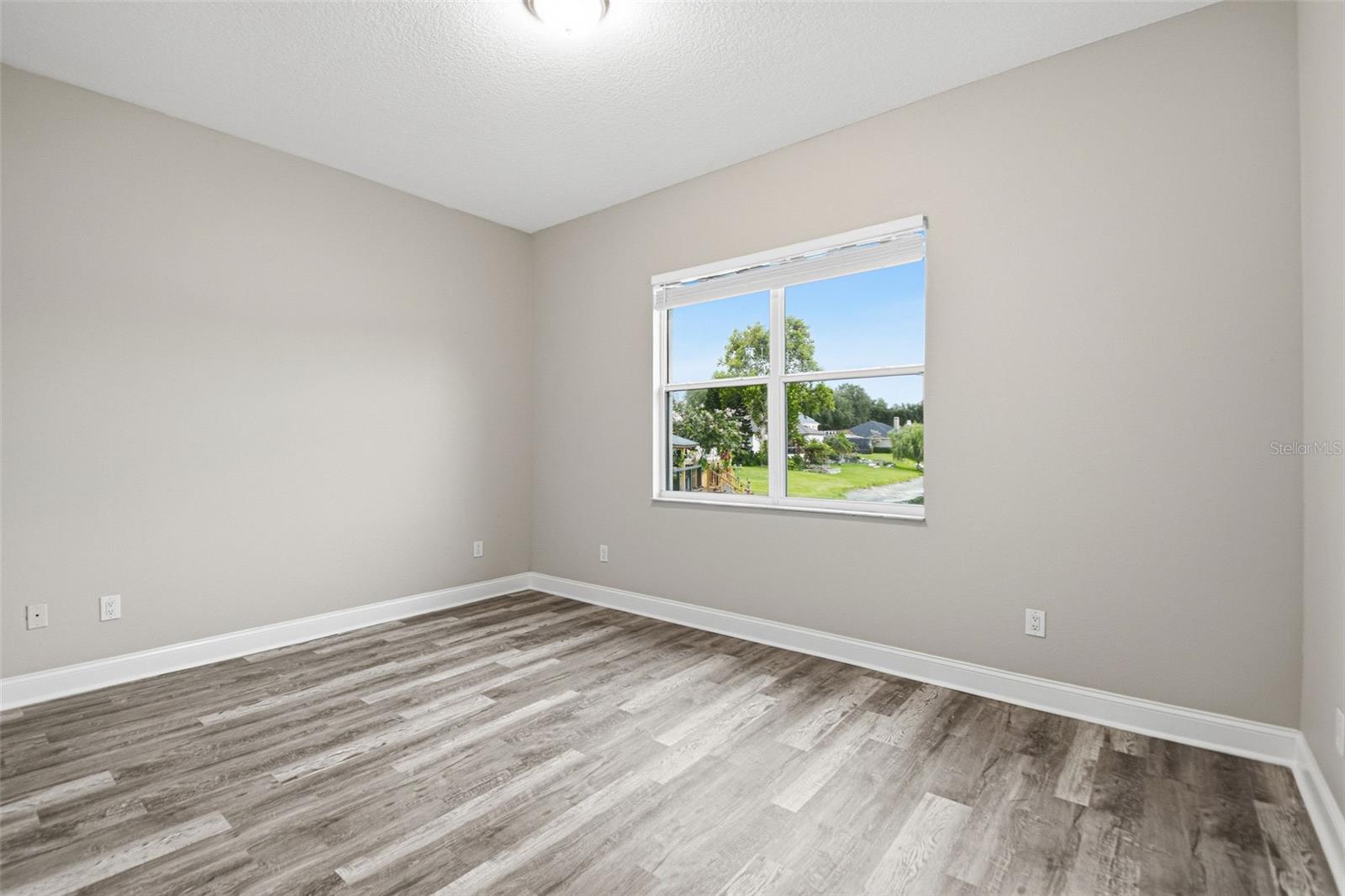 9009 Riverview Dr Property Photo 33