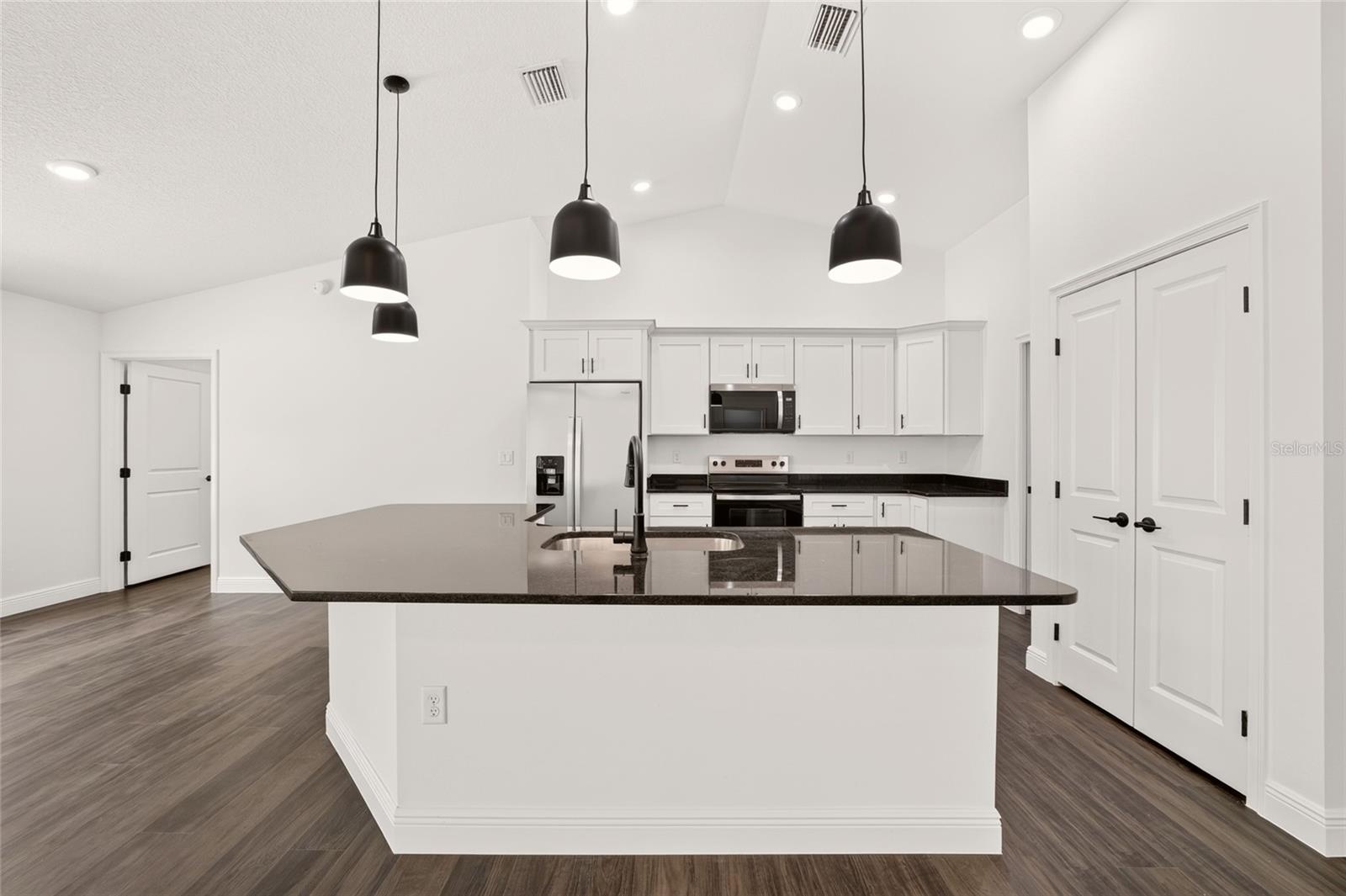 23027 Sw Marine Blvd Property Photo 15