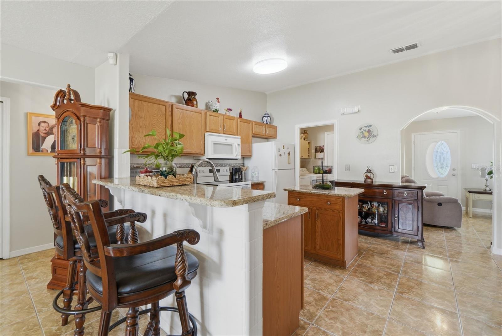 1029 Dudley Dr Property Photo 4