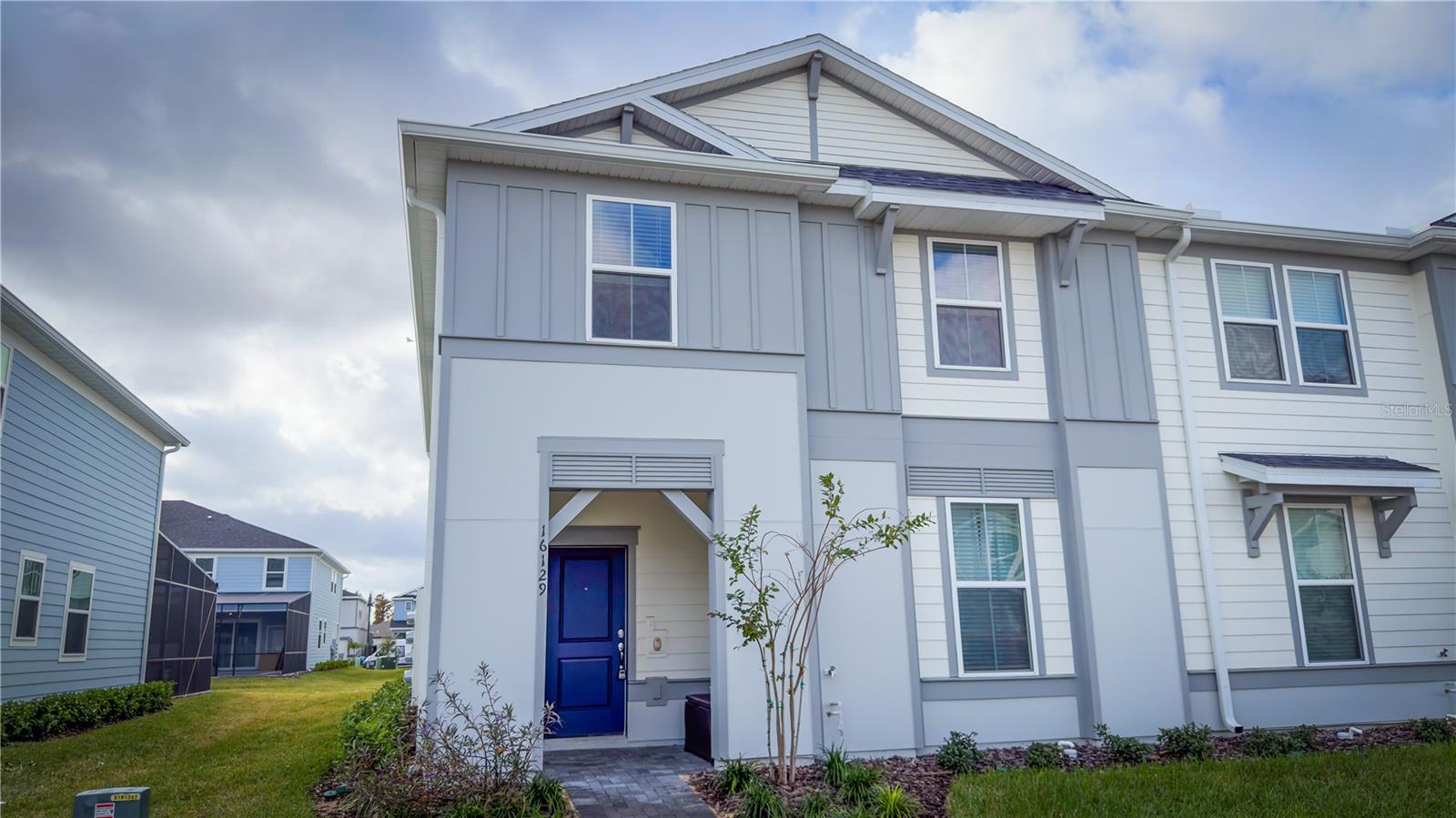 16129 PALM FROND AVE Property Photo 1