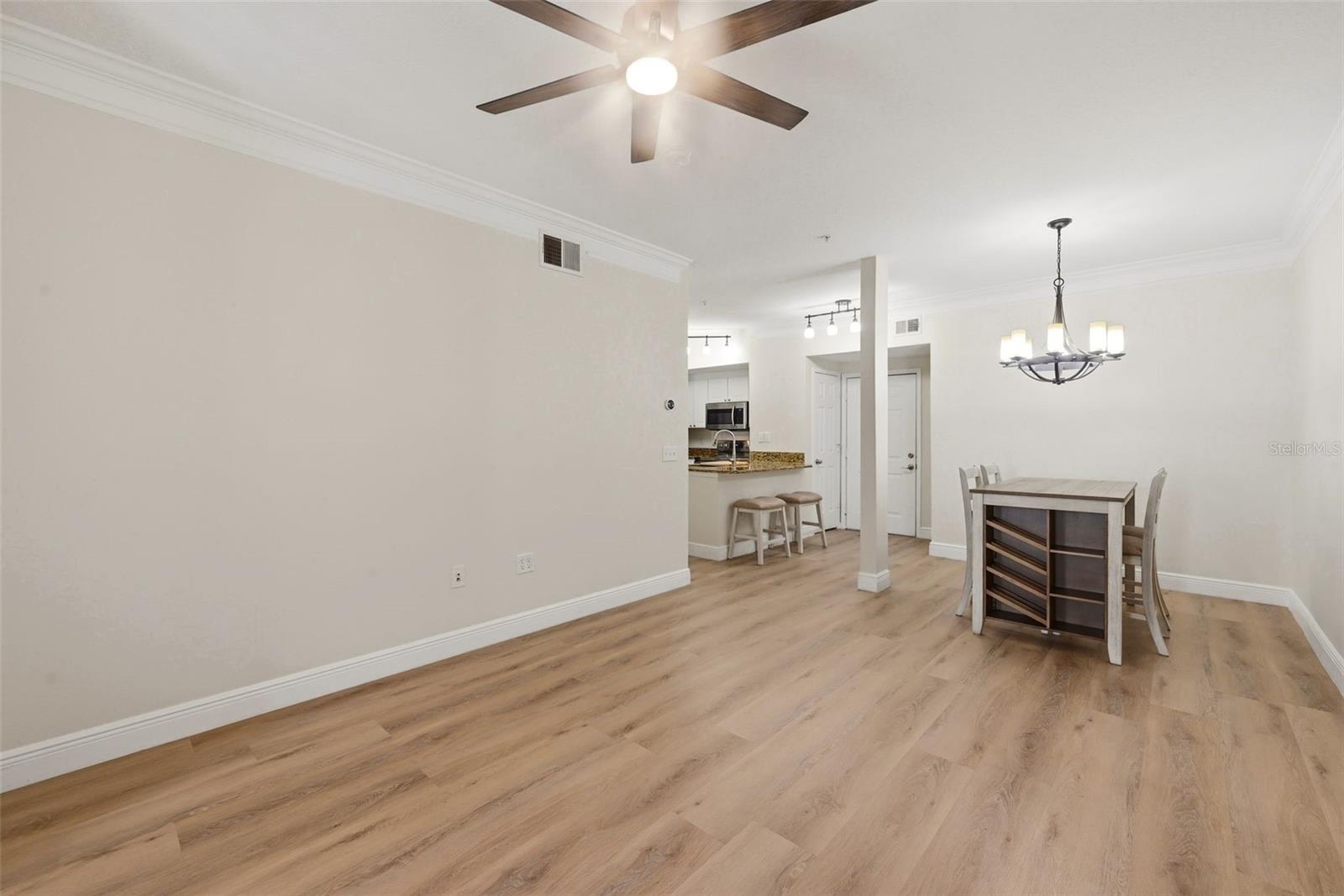 239 Longview Ave #207 Property Photo 17