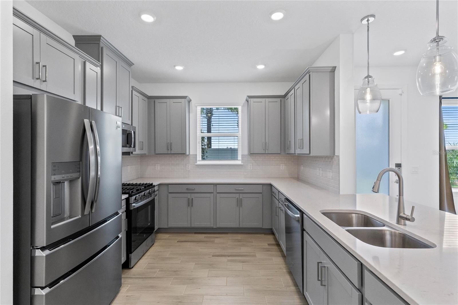 5338 Spoonflower Ct Property Photo 8