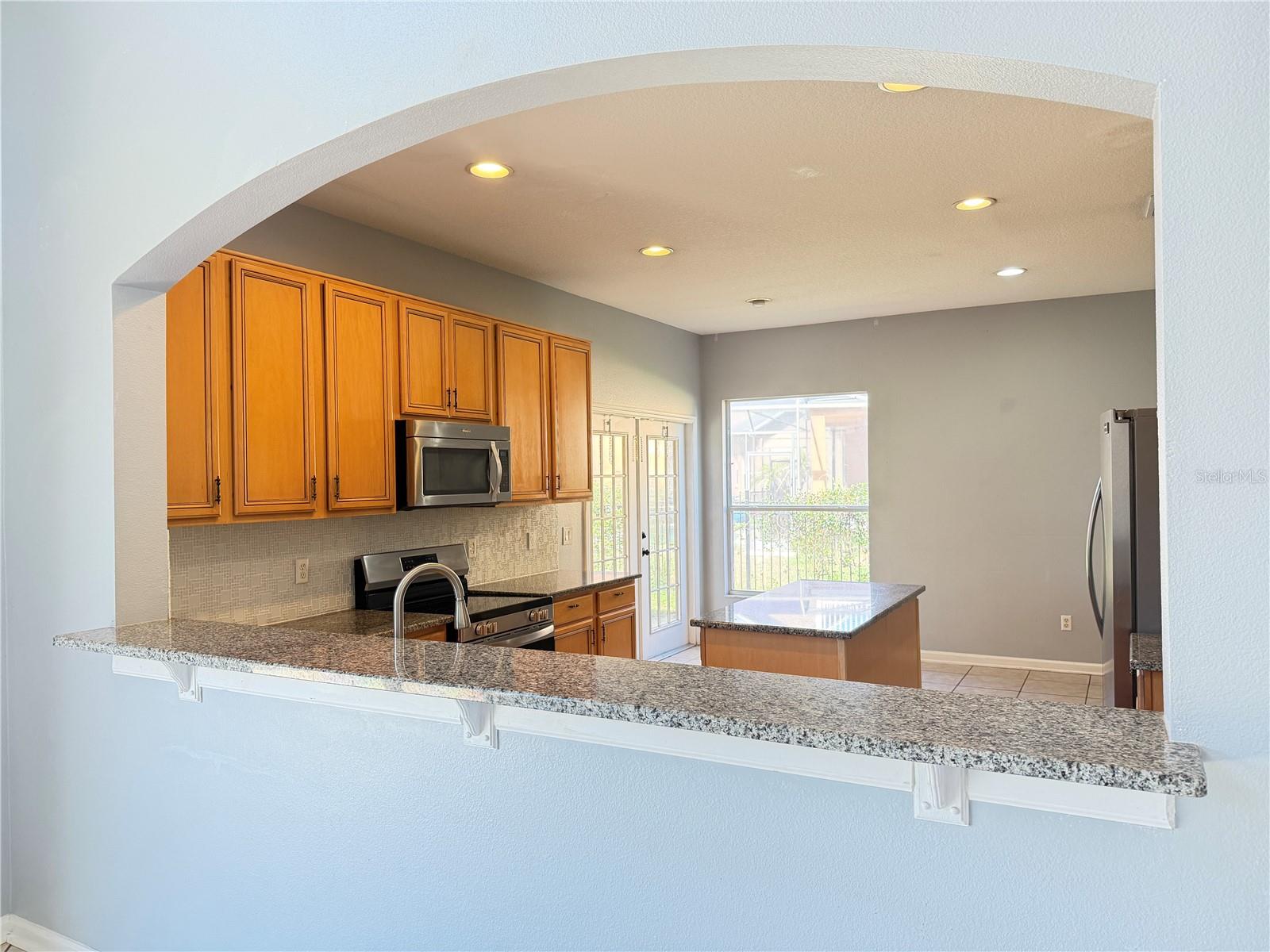 706 Strihal Loop Property Photo 3