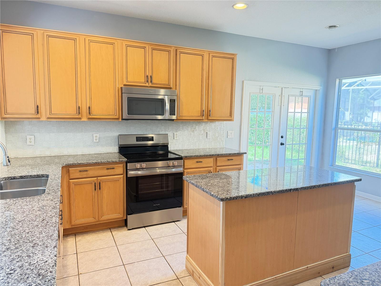 706 Strihal Loop Property Photo 4