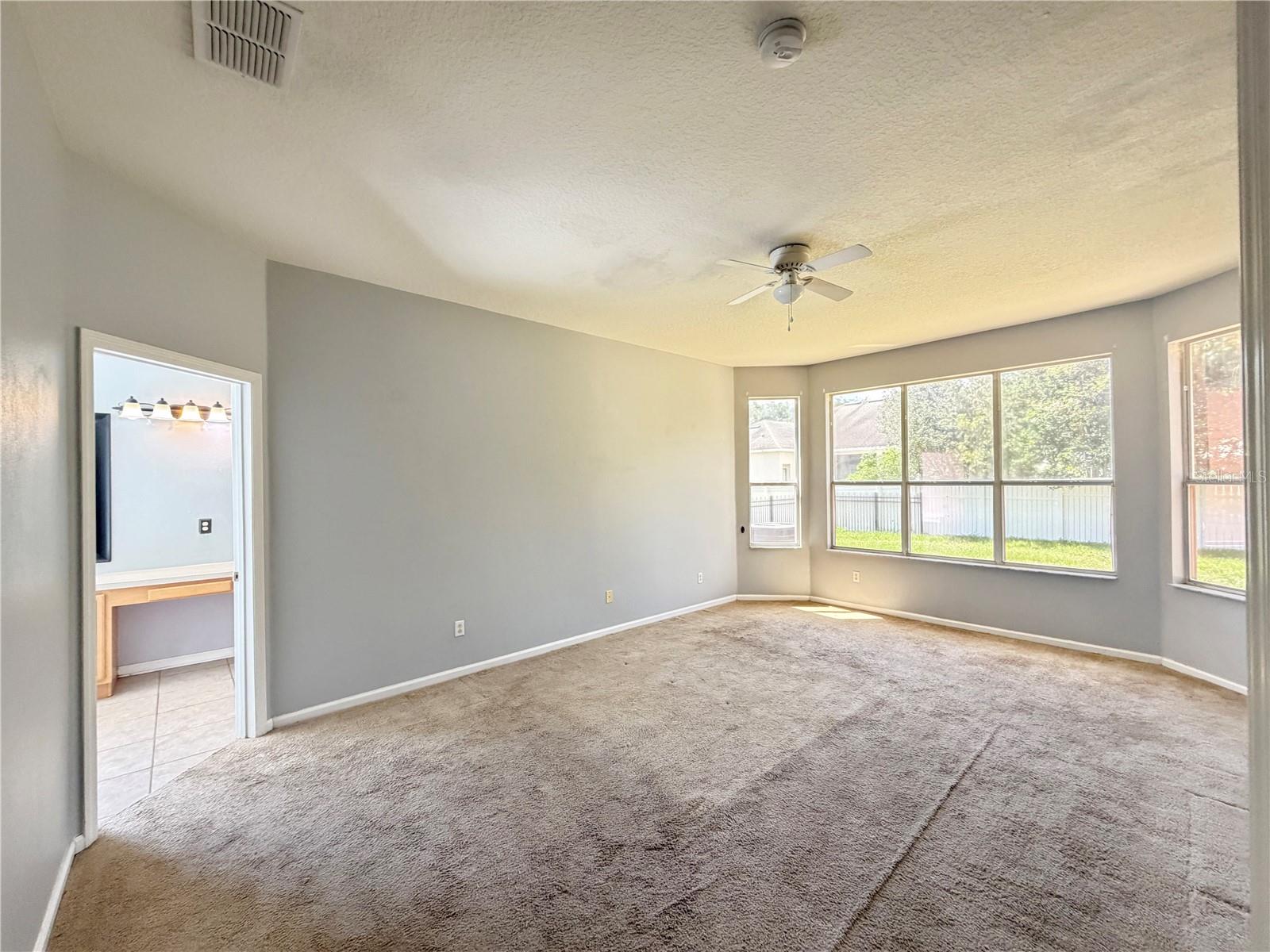 706 Strihal Loop Property Photo 14