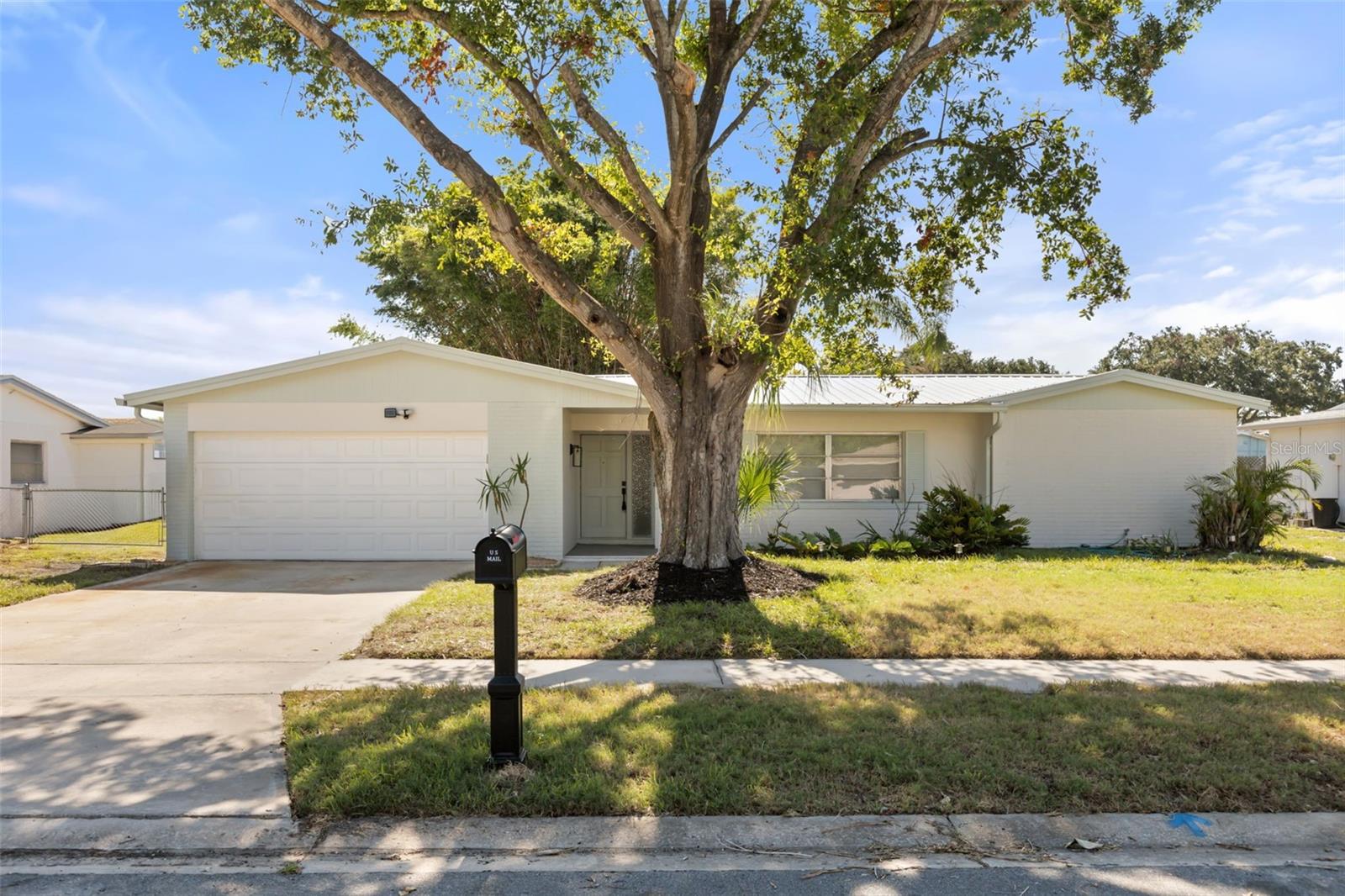 1840 Sandbar Dr Property Photo 1