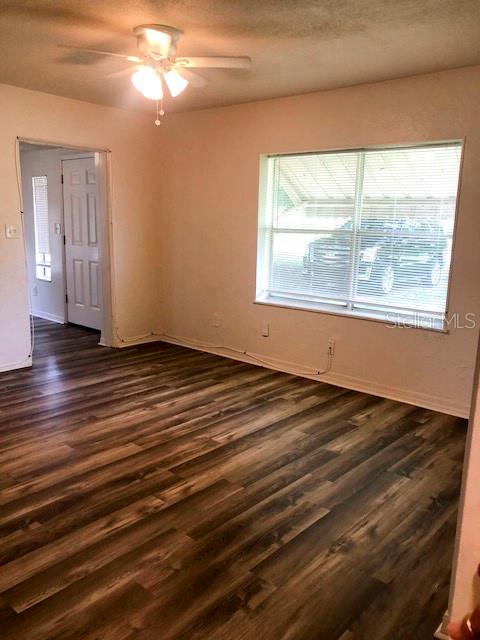 5555 Barton Dr Property Photo 2