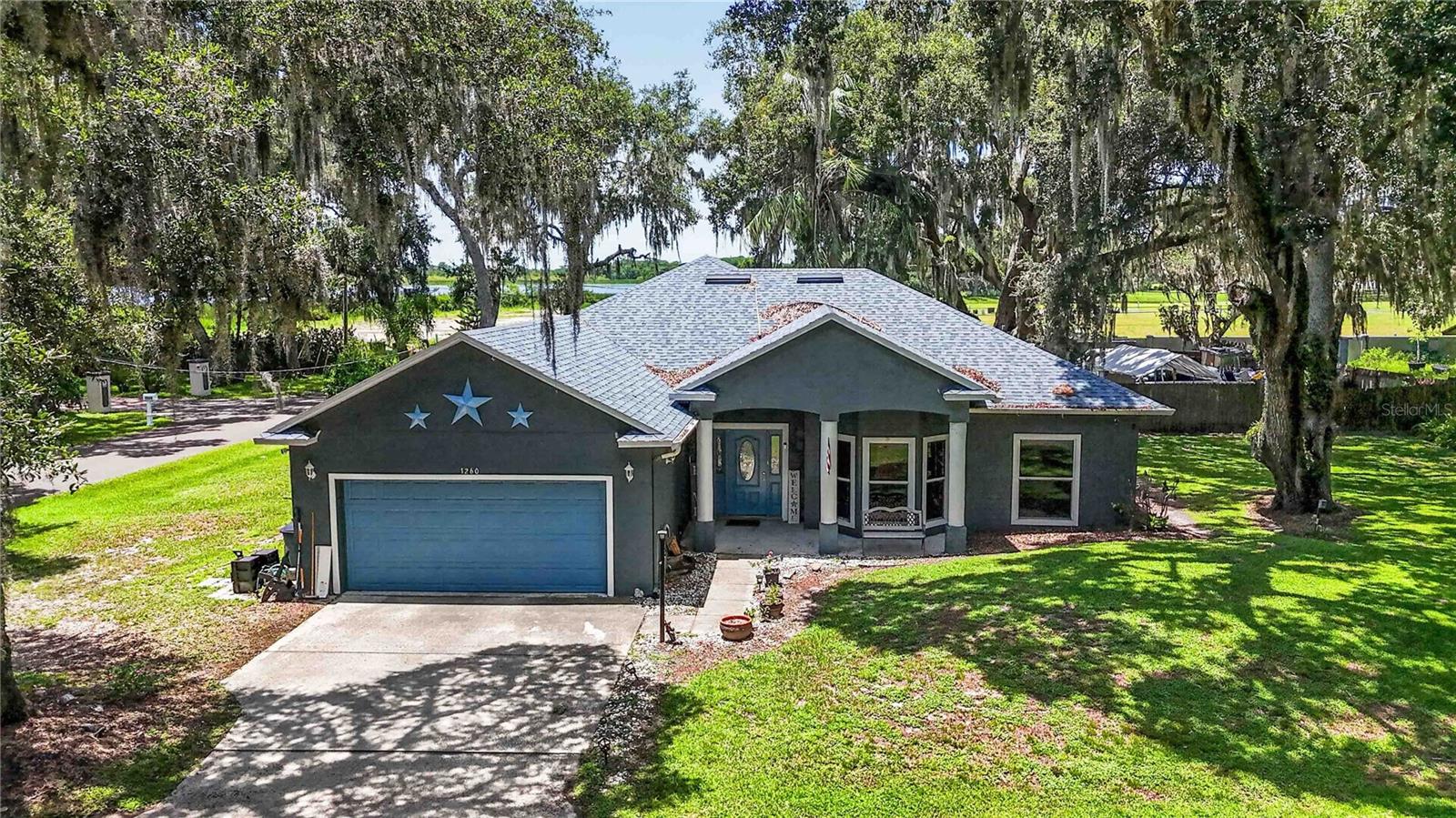 1260 PECAN ST