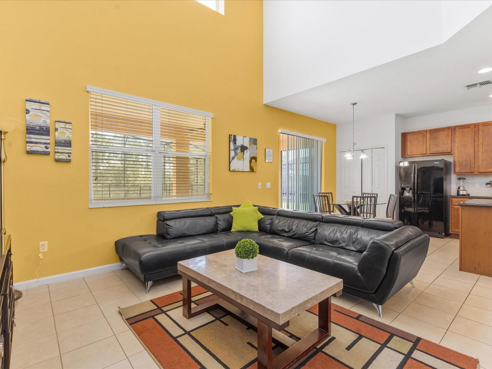 411 Cabello Dr Property Photo 4