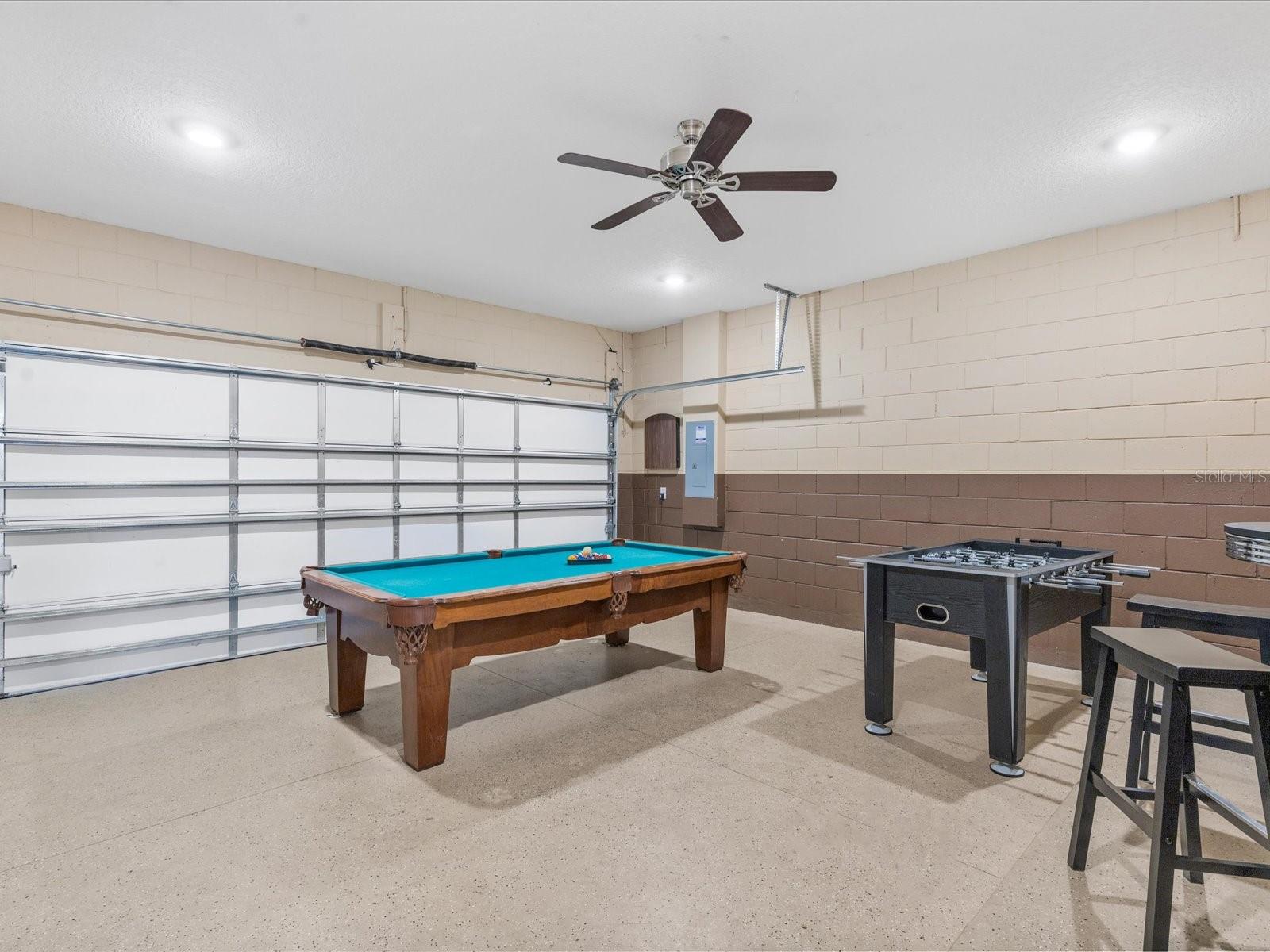411 Cabello Dr Property Photo 28