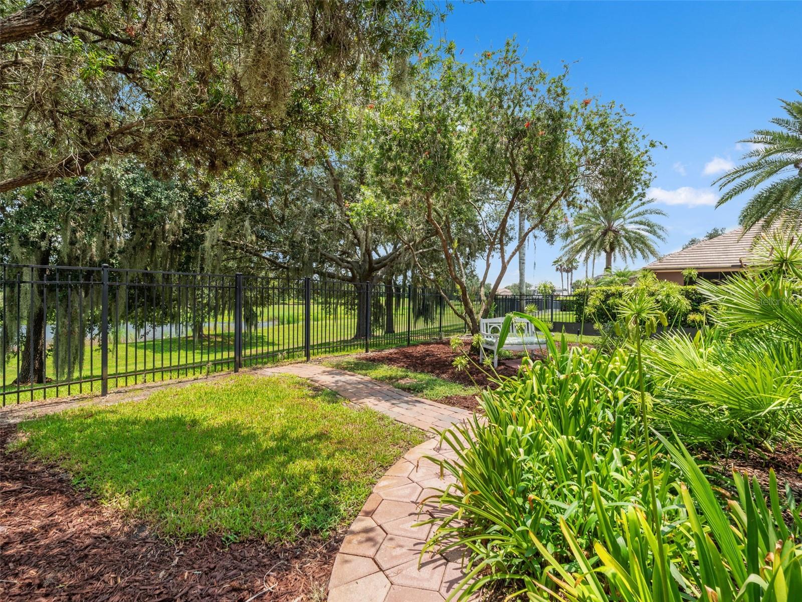 32516 Hawks Lake Ln Property Photo 8