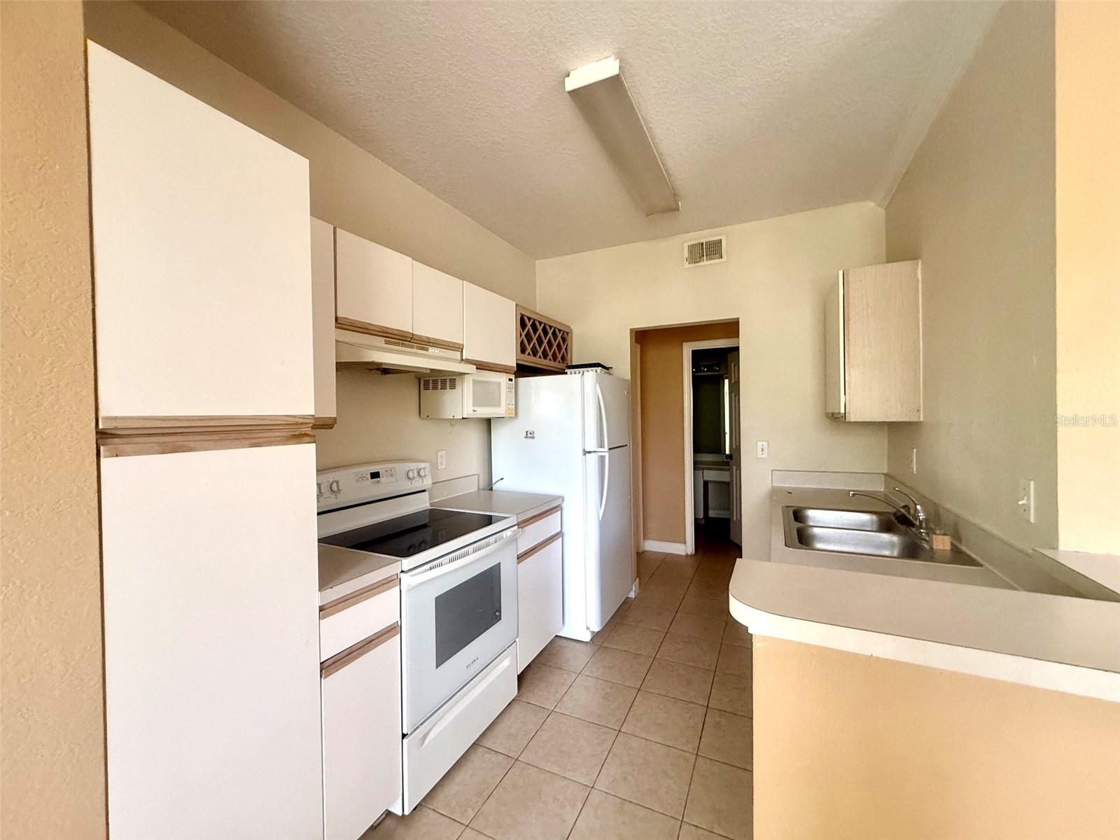 2668 Robert Trent Jones Dr #434 Property Photo 2