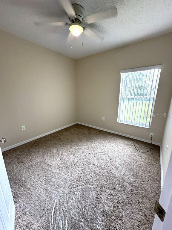 929 Gloucester Ct Property Photo 25