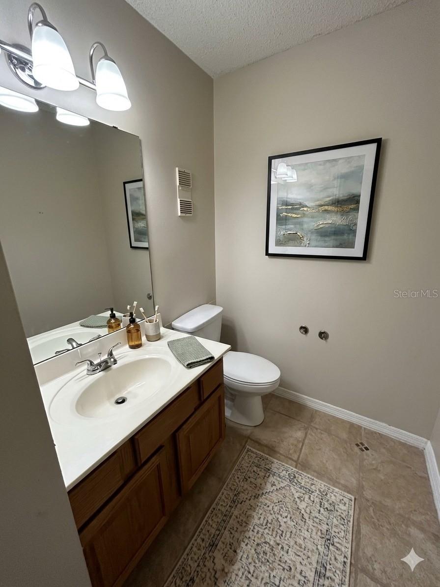 1412 Oak Pl #j Property Photo 13