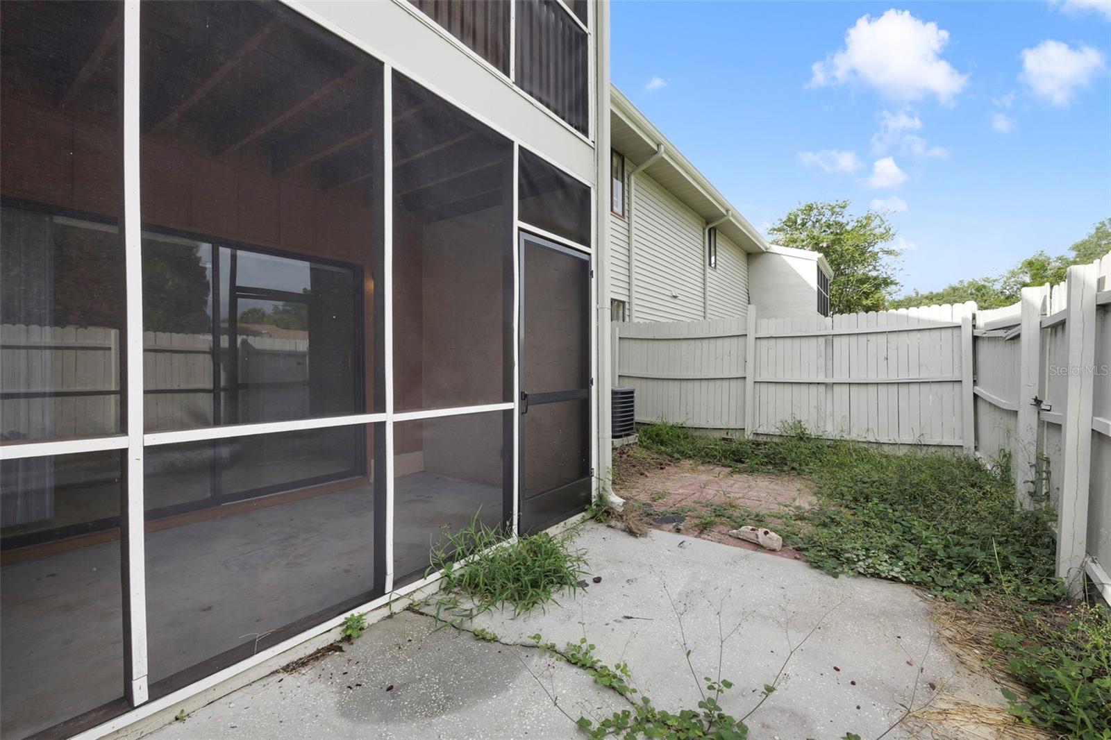 1412 Oak Pl #j Property Photo 16