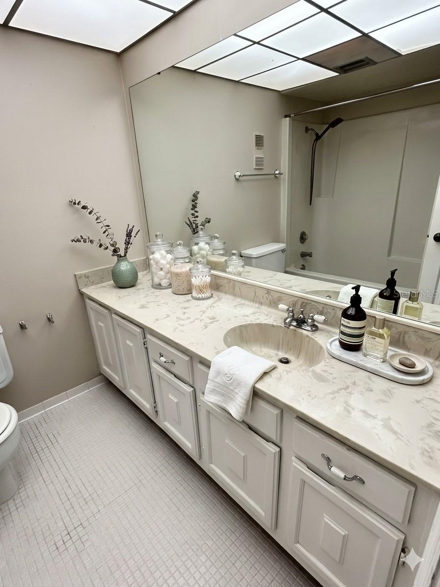 1412 Oak Pl #j Property Photo 27