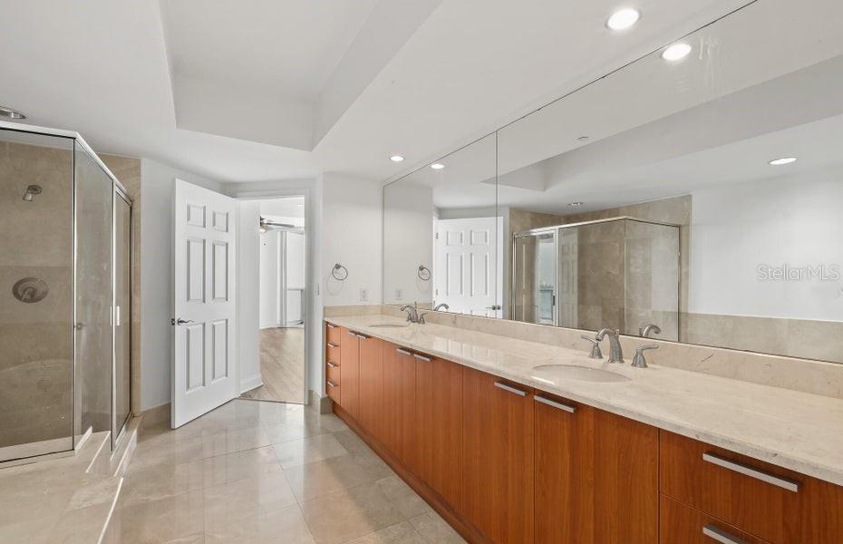 231 Riverside Dr #708-1 Property Photo 8