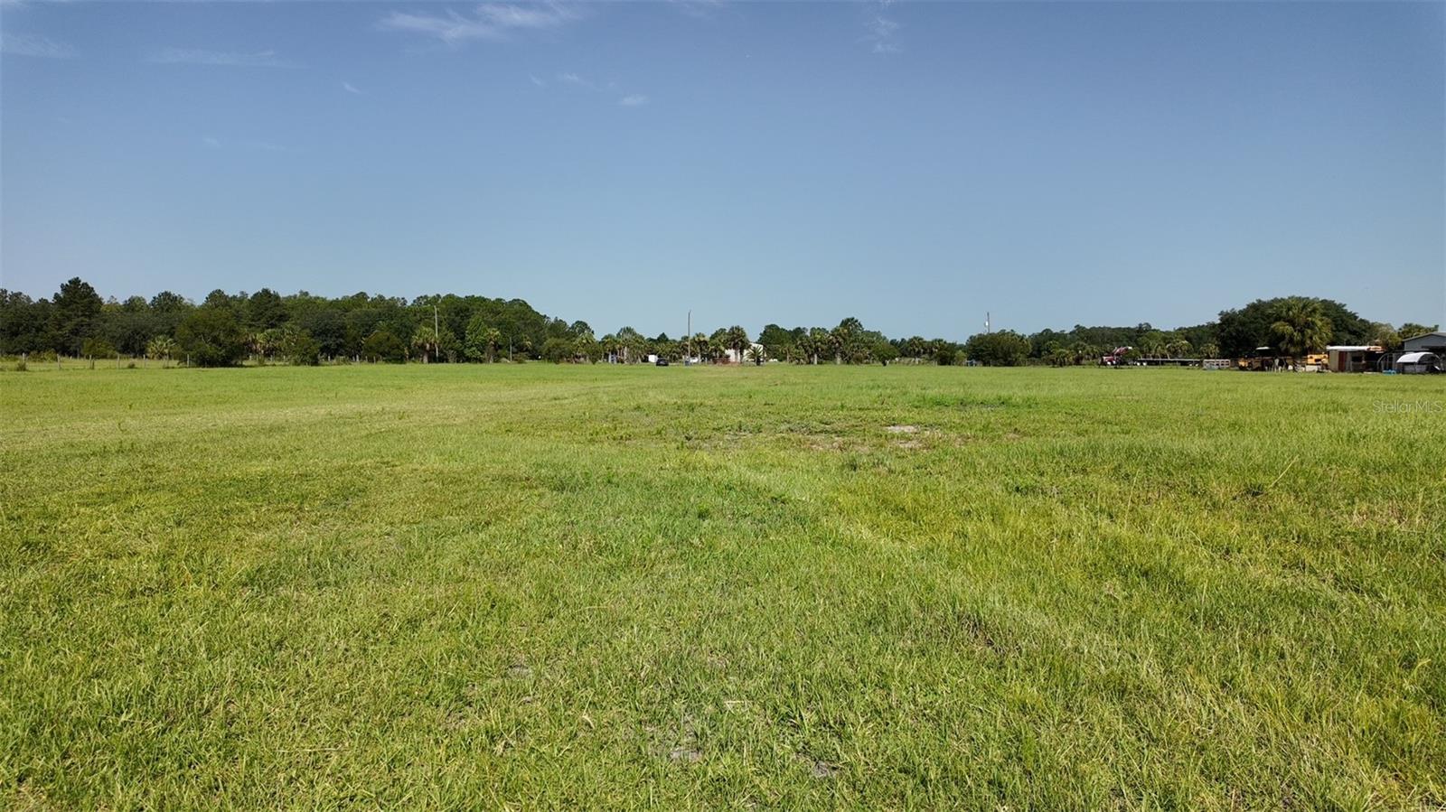 345 Trotting Trl Property Photo 7