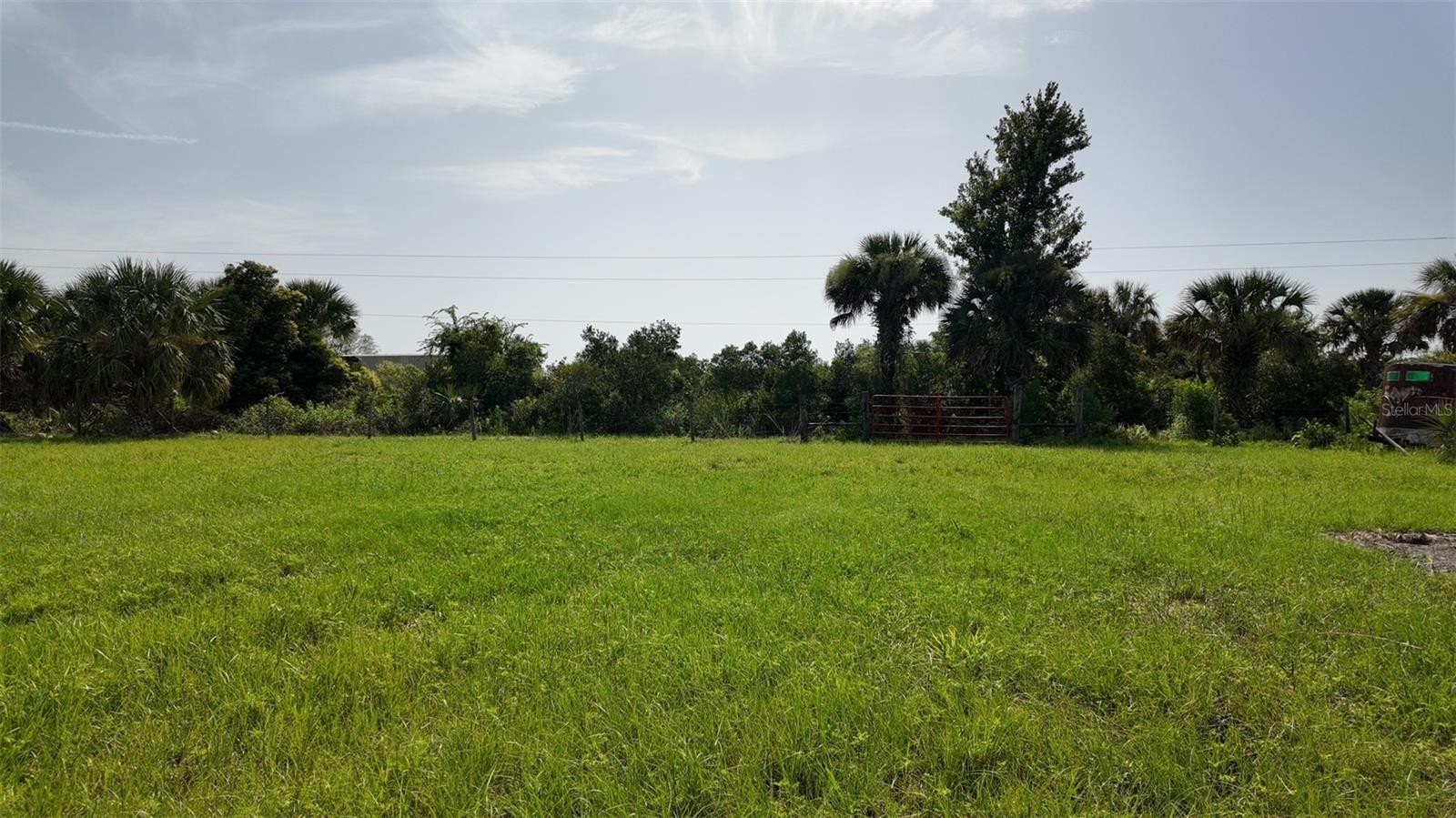 345 Trotting Trl Property Photo 10