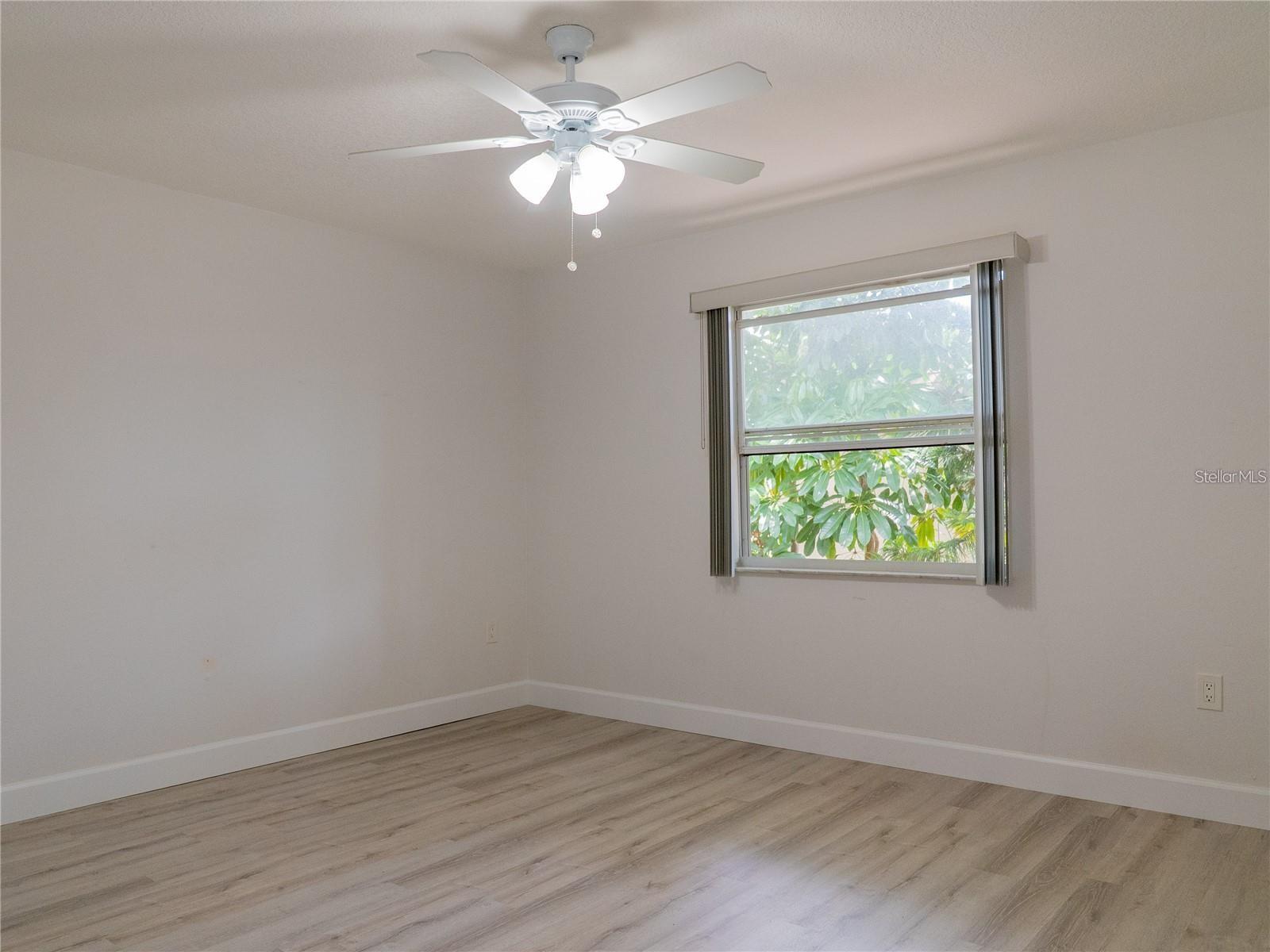 517 S Summerlin Ave Property Photo 15