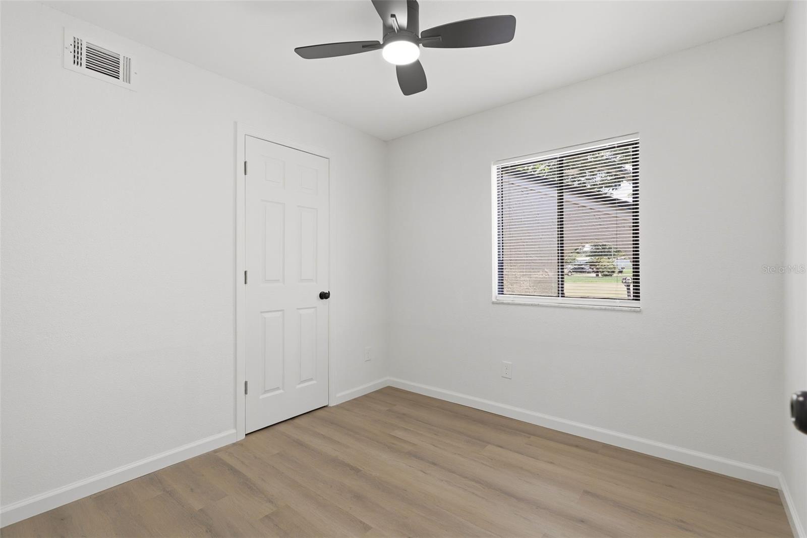 4072 Vanet Ct Property Photo 24