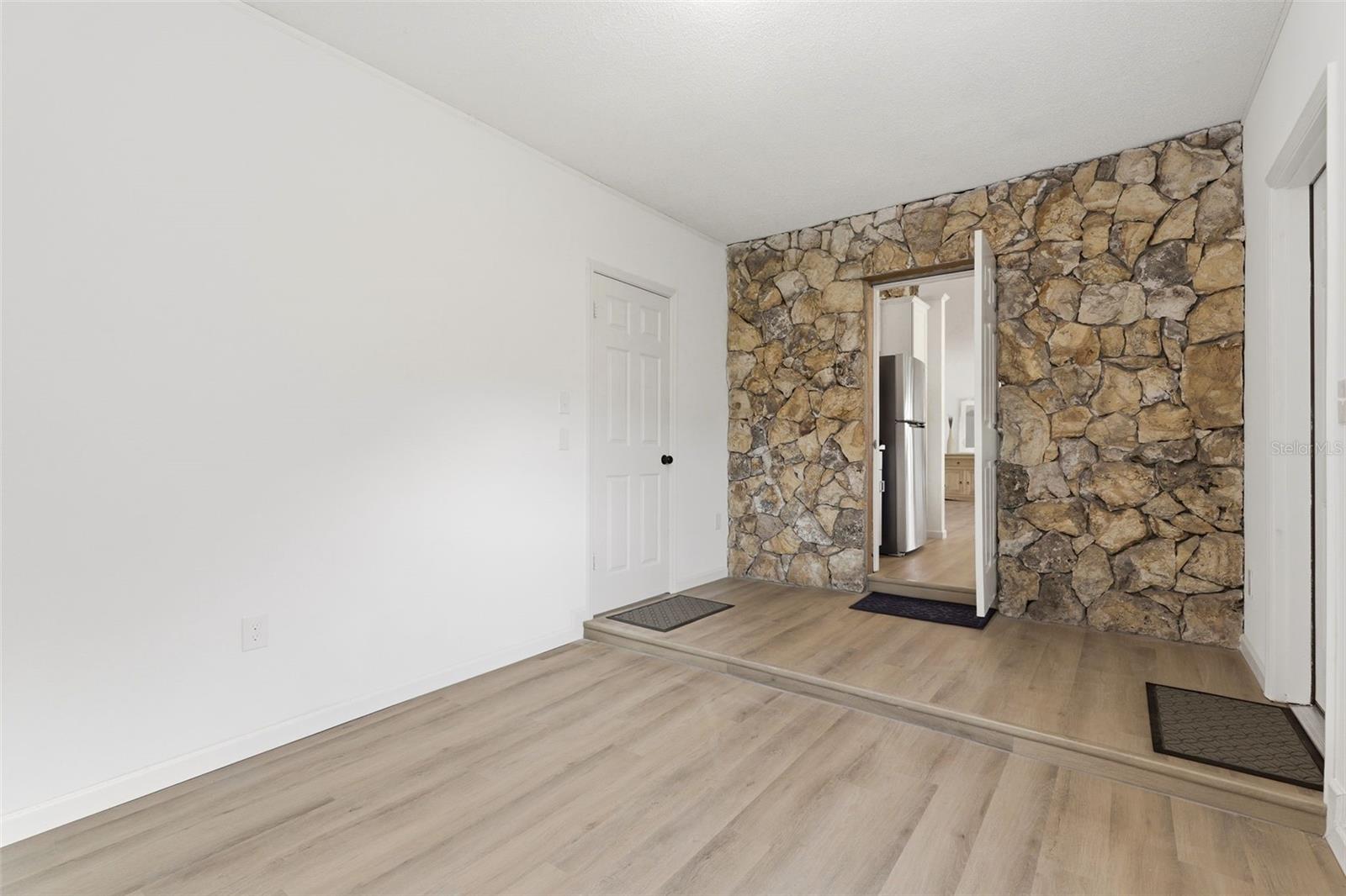 4072 Vanet Ct Property Photo 27