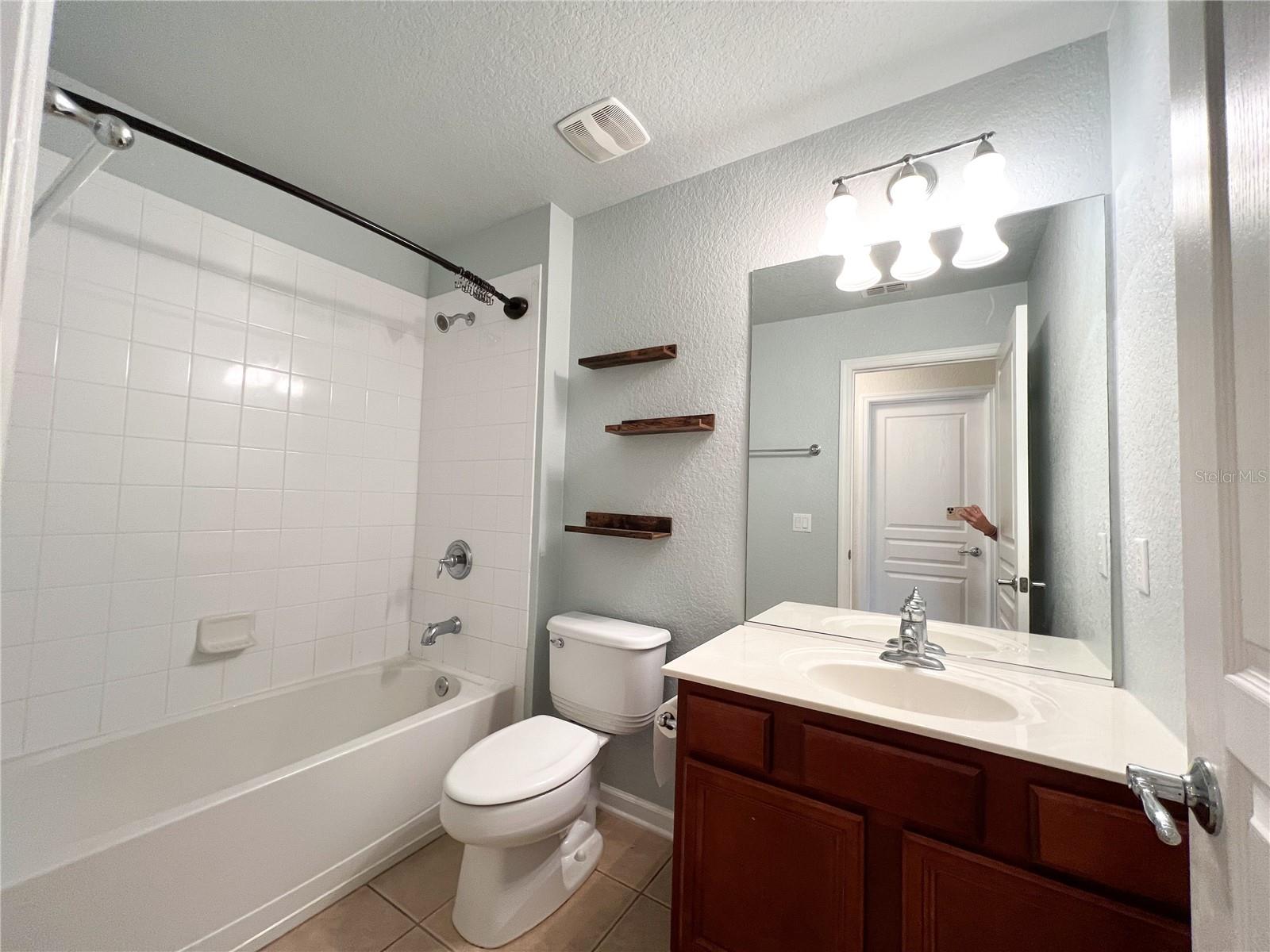 7722 Fairgrove Ave Property Photo 12