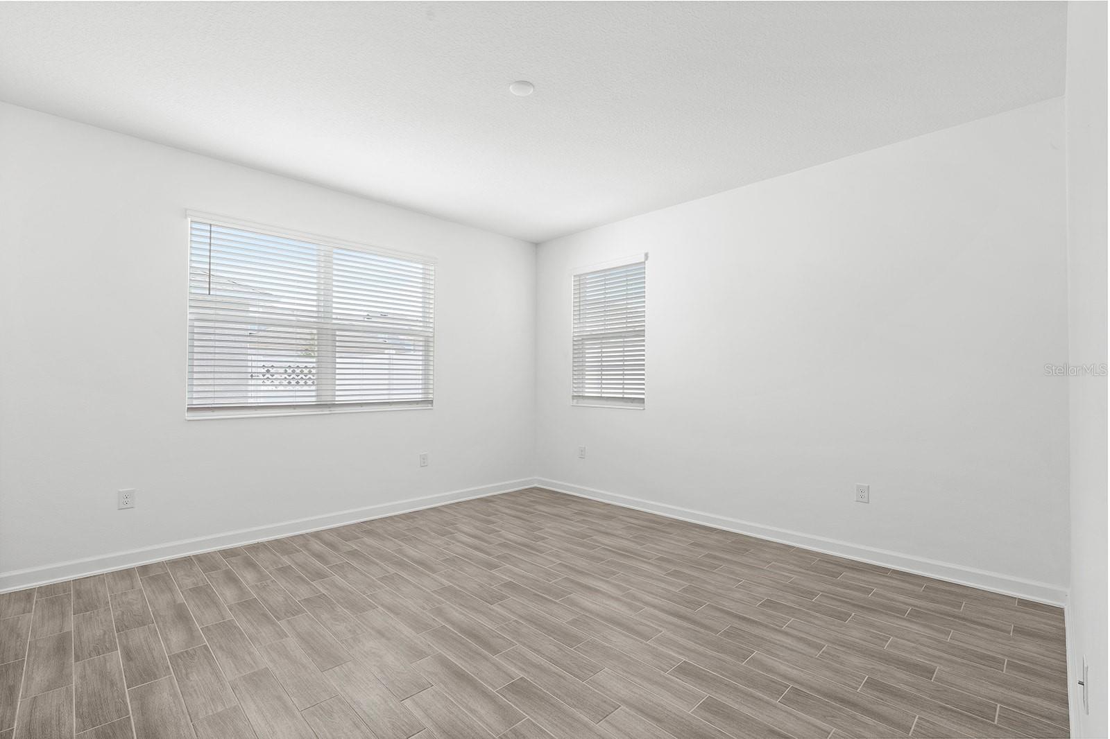 3039 Ella Way Property Photo 10