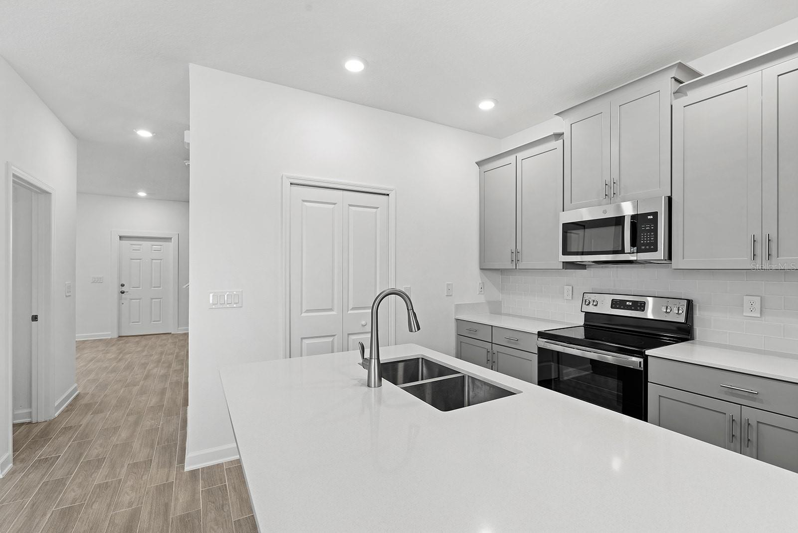 3039 Ella Way Property Photo 13
