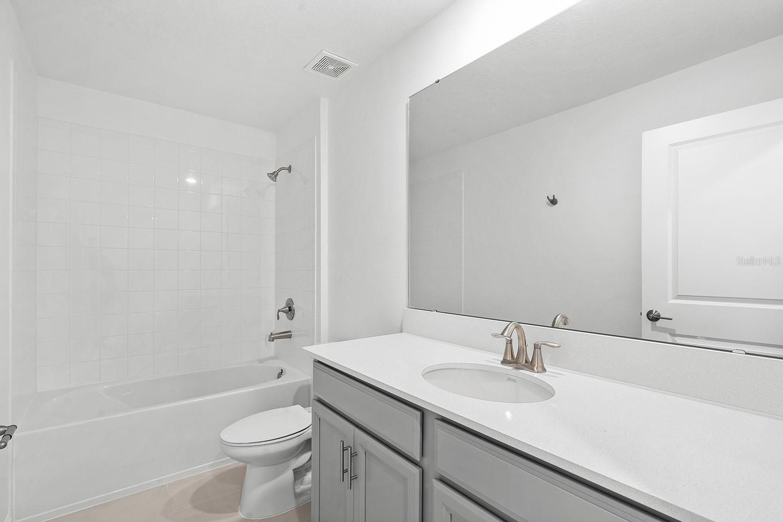 3039 Ella Way Property Photo 16