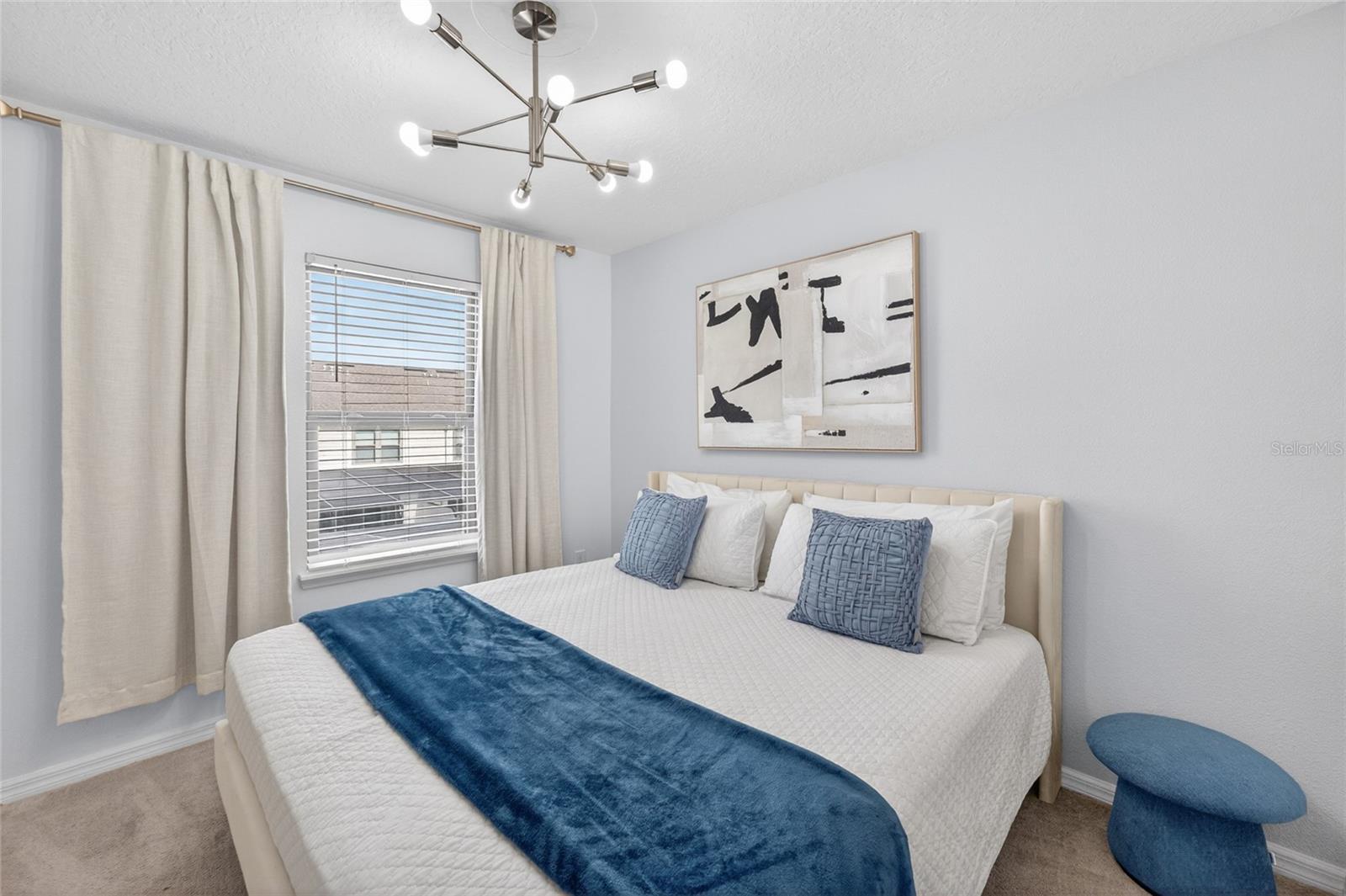 2417 Dubai St Property Photo 23